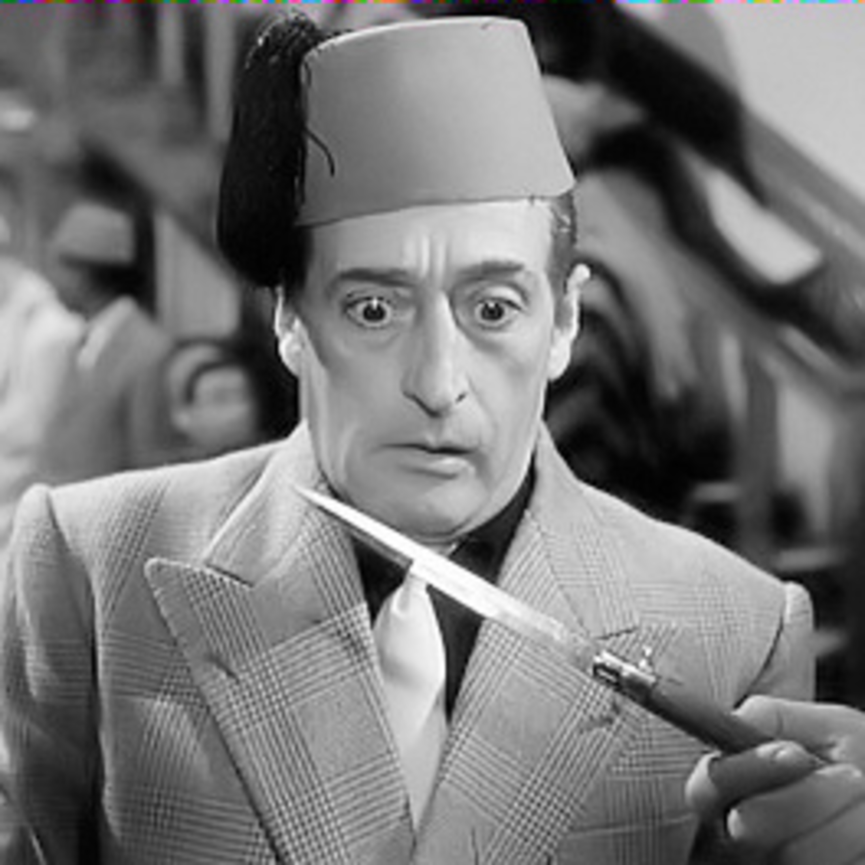 L'assurdo, l'umano, il matto e il dolce Totò: Totò le Mokò episode artwork