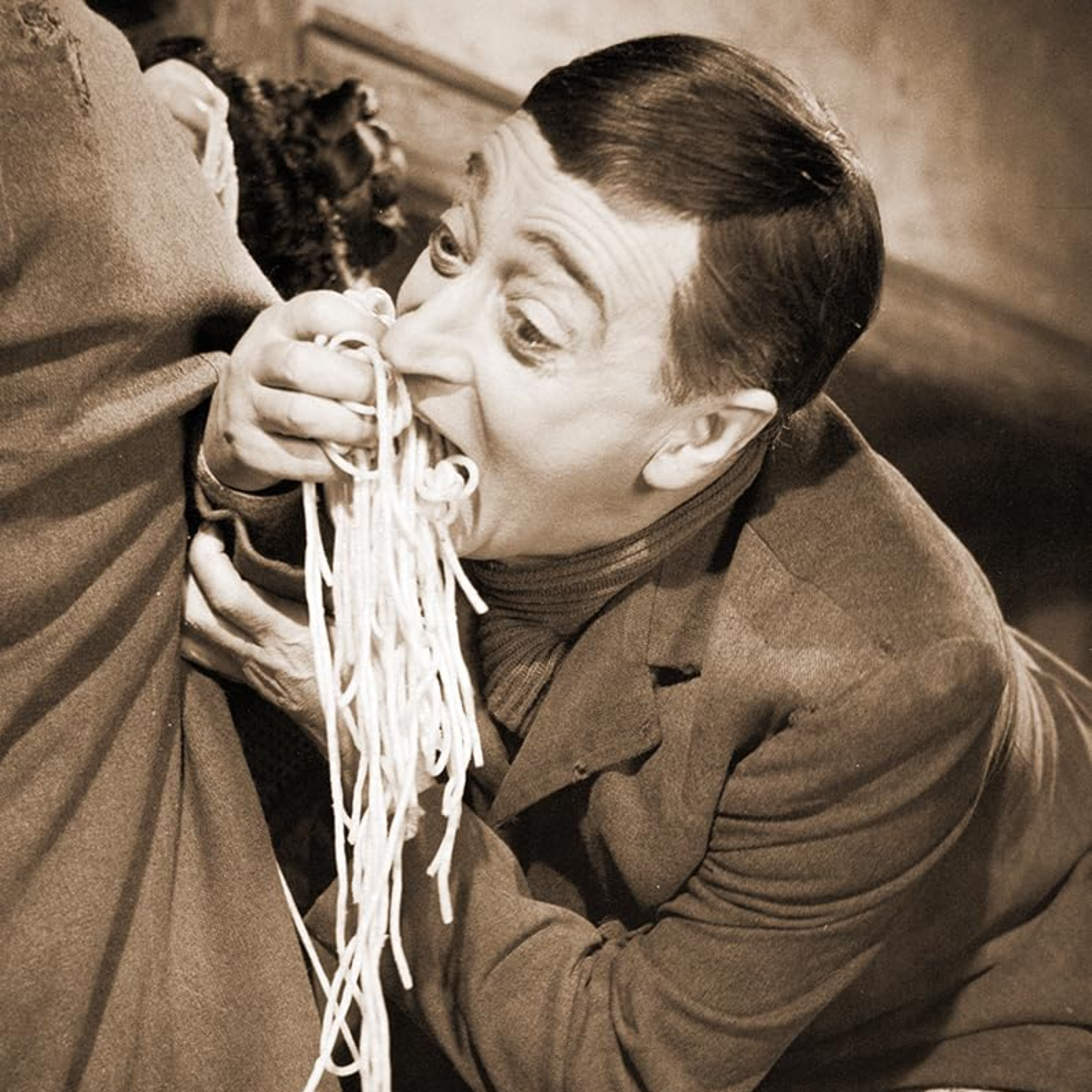 L'assurdo, l'umano, il matto e il dolce Totò: Miseria e nobiltà episode artwork