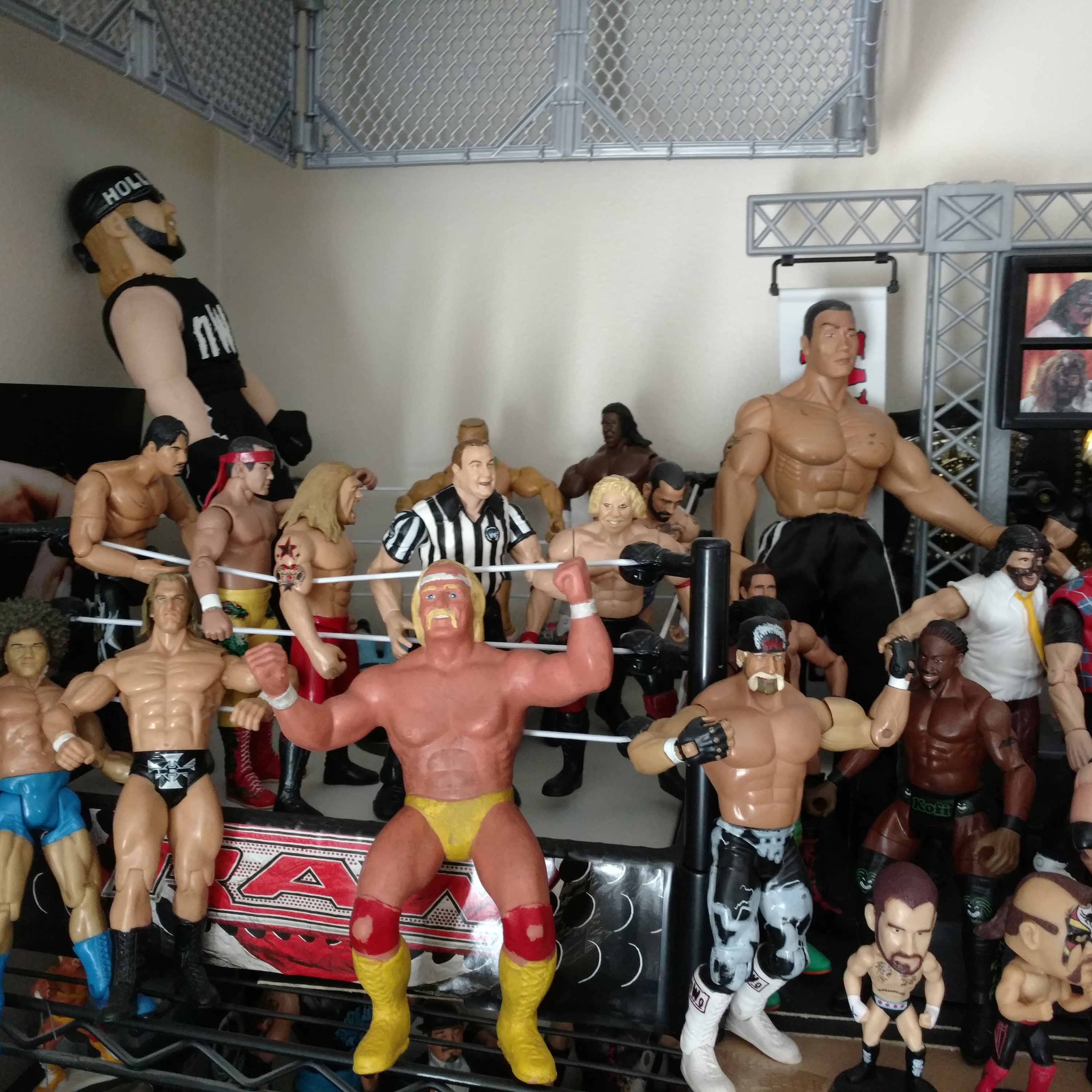 TURNBUCKLE TRASH