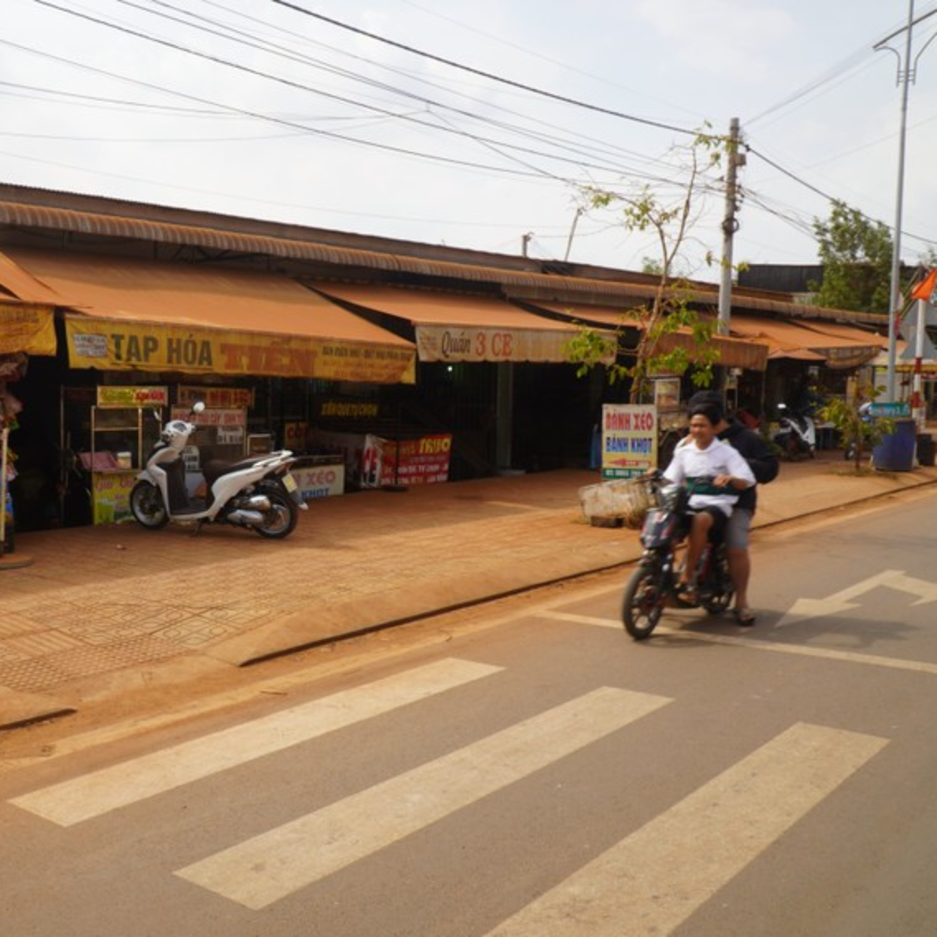 Người dân khốn khổ vì “bão bụi” từ dự án Sân bay Long Thành