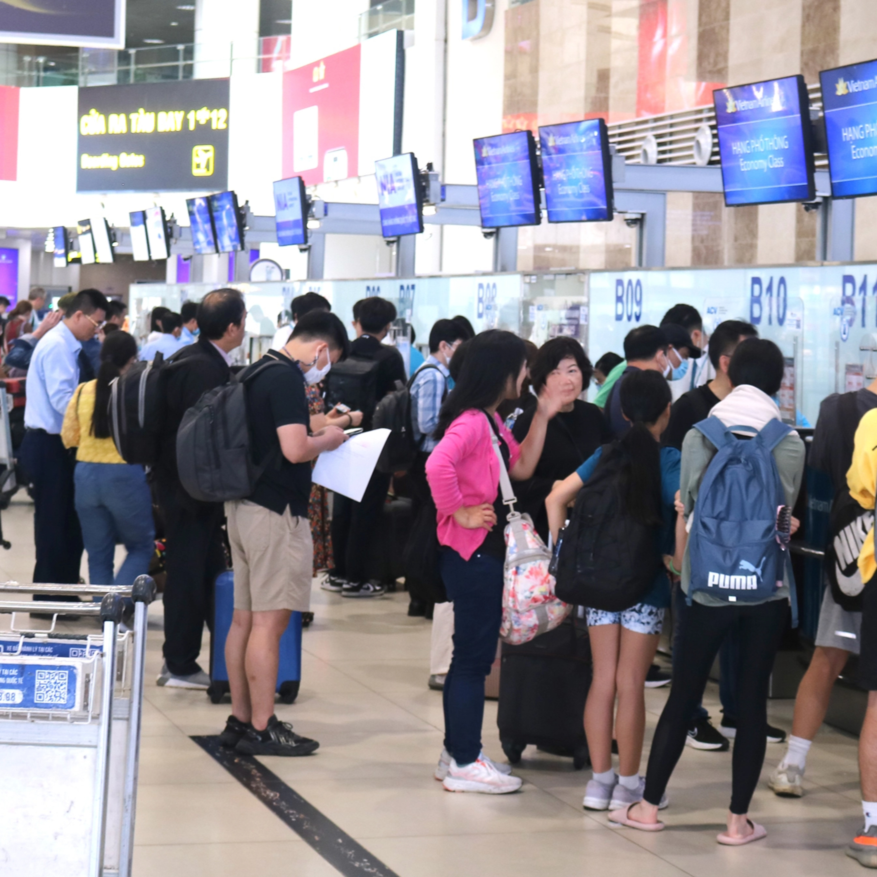 Cảng hàng không quốc tế Nội Bài: dự báo ngày cao điểm có khoảng 580 lượt cất/ hạ cánh dịp Lễ 30/4 episode artwork