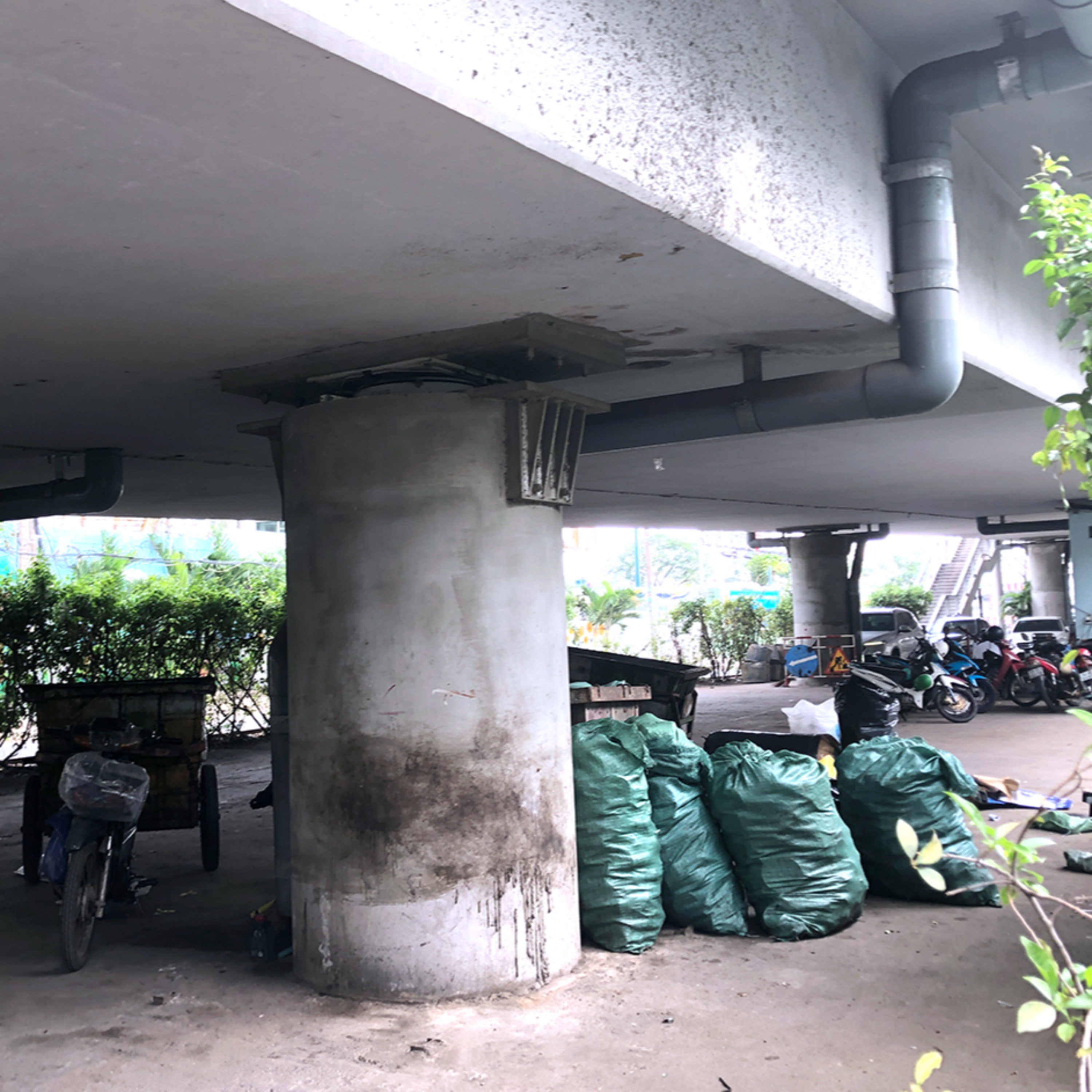 Khai thác không gian gầm cầu, dạ cầu thế nào cho hợp lý