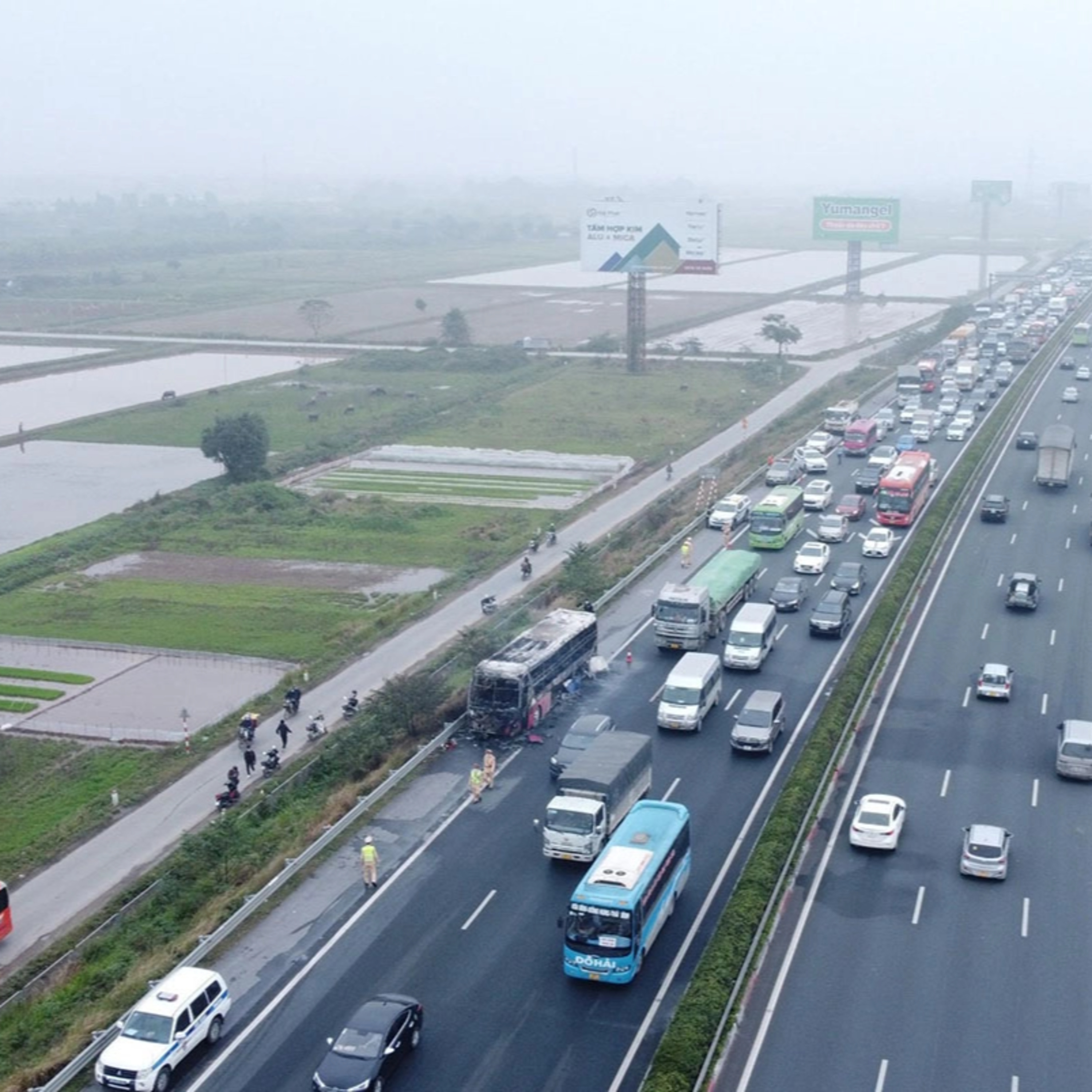 Chống ùn tắc giao thông trên cao tốc dịp nghỉ lễ