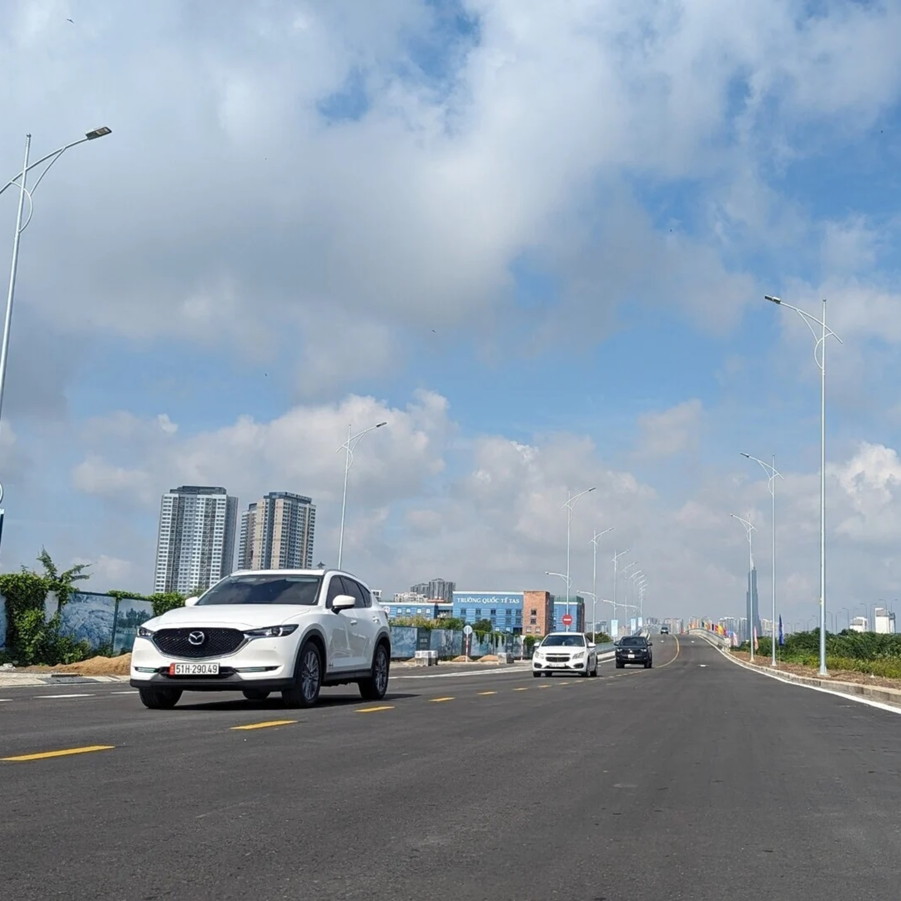 TPHCM đẩy nhanh tiến độ nghiên cứu, đề xuất, triển khai các dự án hạ tầng giao thông ra sao?