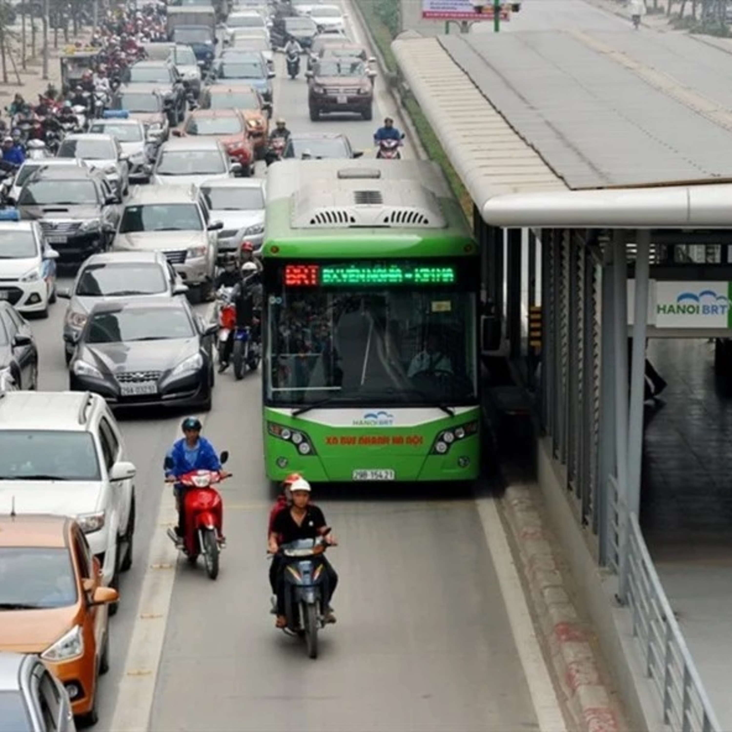 Trò chuyện trên phố: Làn buýt nhanh và sự thách thức tâm lý với tài xế