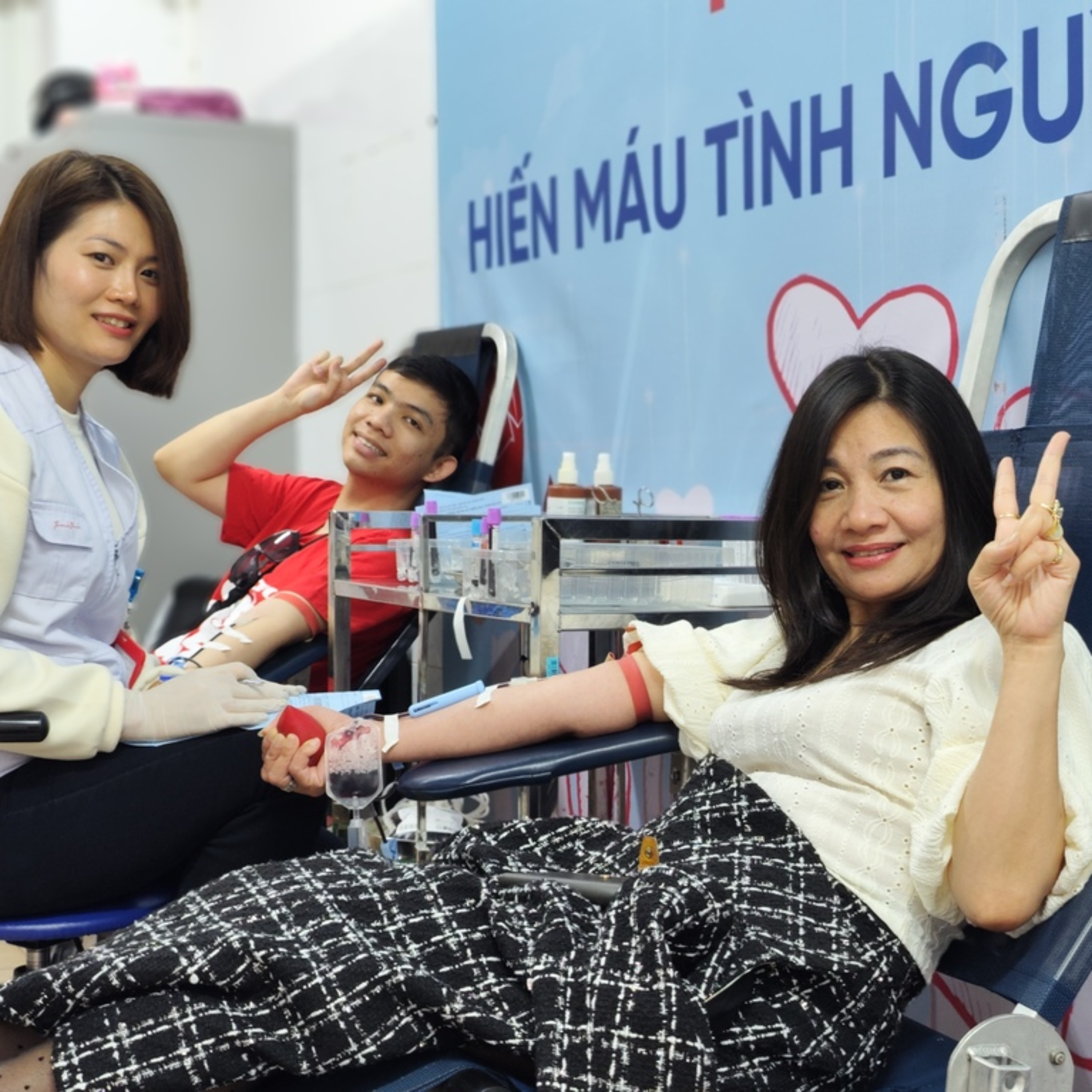 Trò chuyện trên phố: Lên phố cổ hiến máu đầu năm