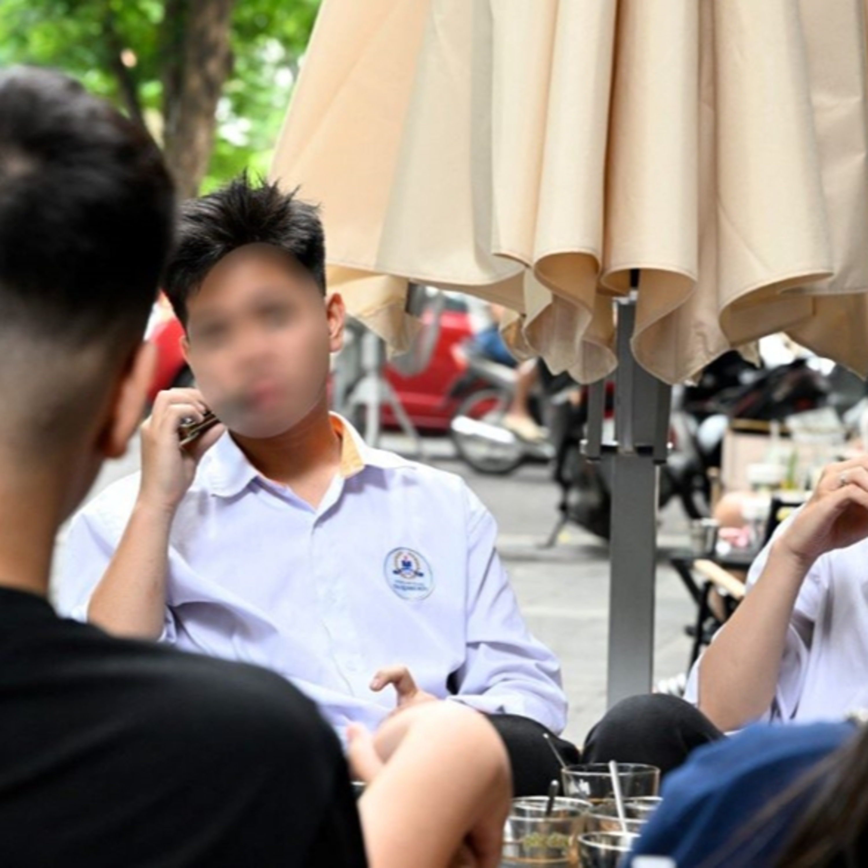 Tỷ lệ sử dụng thuốc lá điện tử trong học sinh vẫn gia tăng - cần những biện pháp quyết liệt hơn, thậm chí là cấm triệt để episode artwork