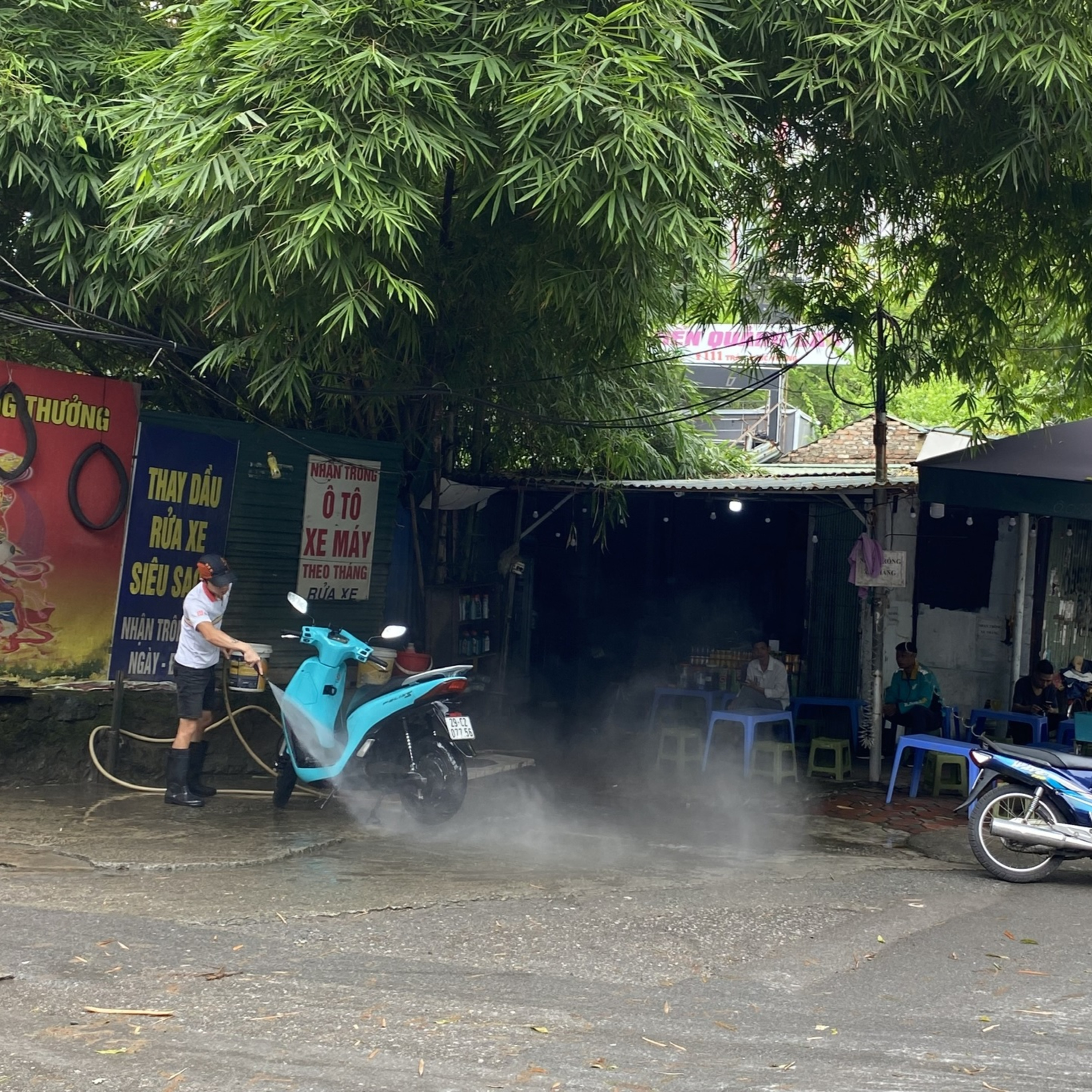 Thị thành ký: Rửa xe ở vỉa hè: Một nhà làm… trăm người khổ episode artwork