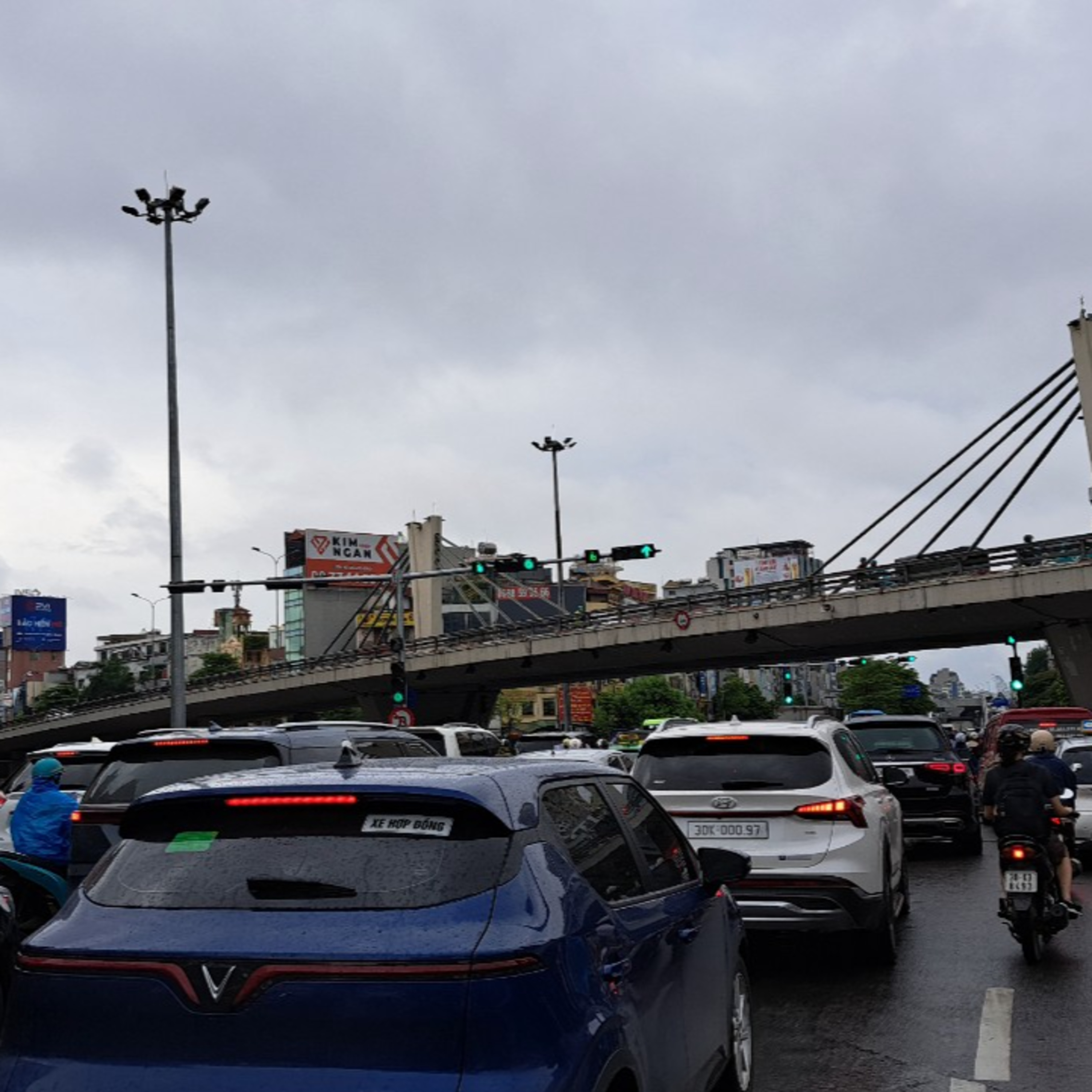 Trò chuyện trên phố: Ngã Tư Sở liệu có "tái khổ"?
