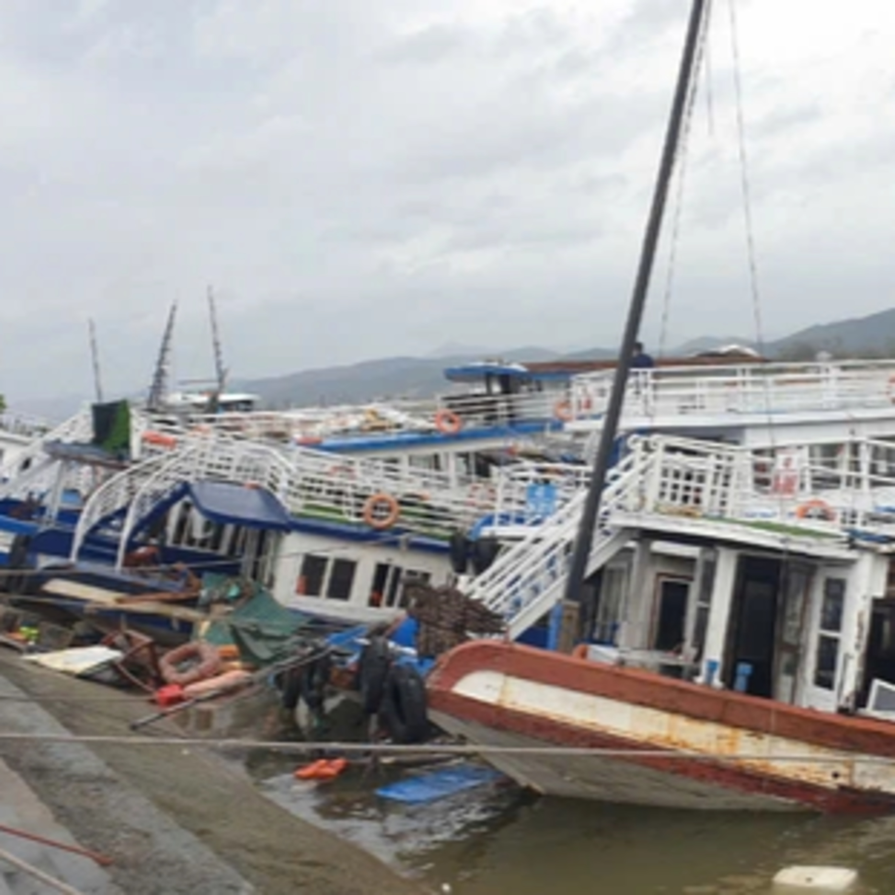 Quảng Ninh: Hơn 35 tàu bị chìm do bão, cần làm gì để khắc phục sự cố ô nhiễm tràn dầu? episode artwork