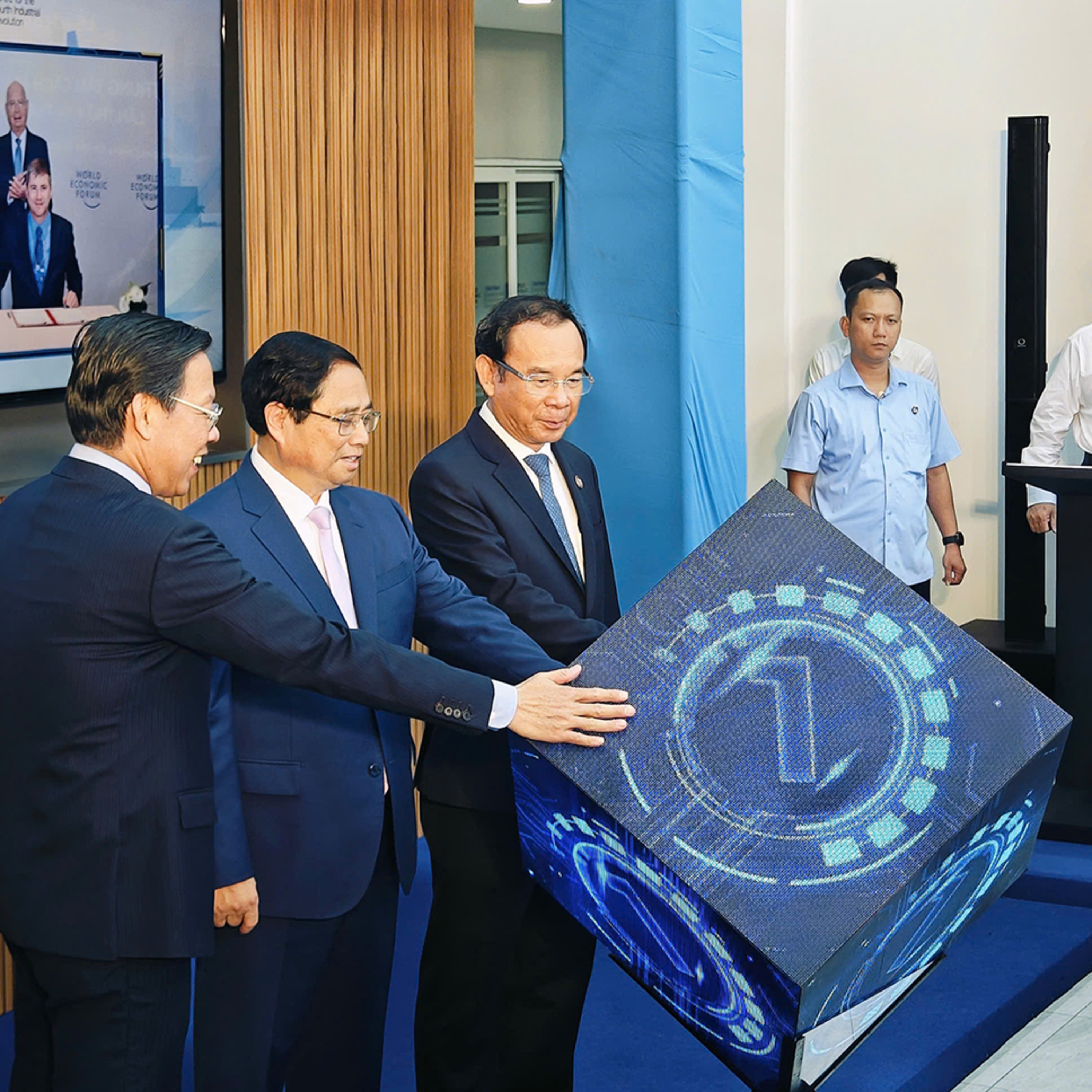 Đối thoại: Kỳ vọng gì từ trung tâm Cách mạng Công nghiệp 4.0 đầu tiên của Việt Nam? episode artwork