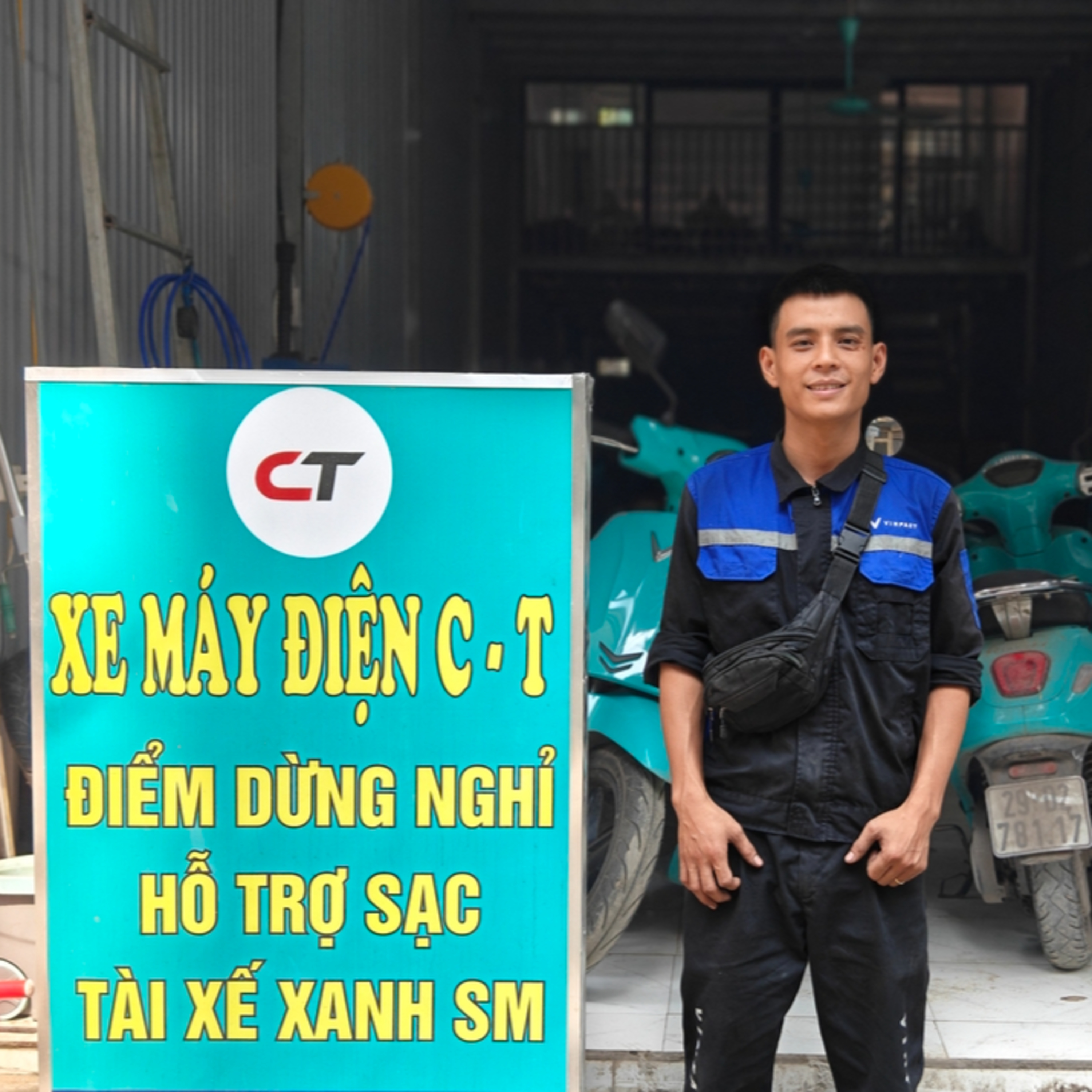 Thị thành ký: Trạm sạc kèm võng ngủ trưa - “Thiên đường” cho tài xế “xe ôm điện” episode artwork