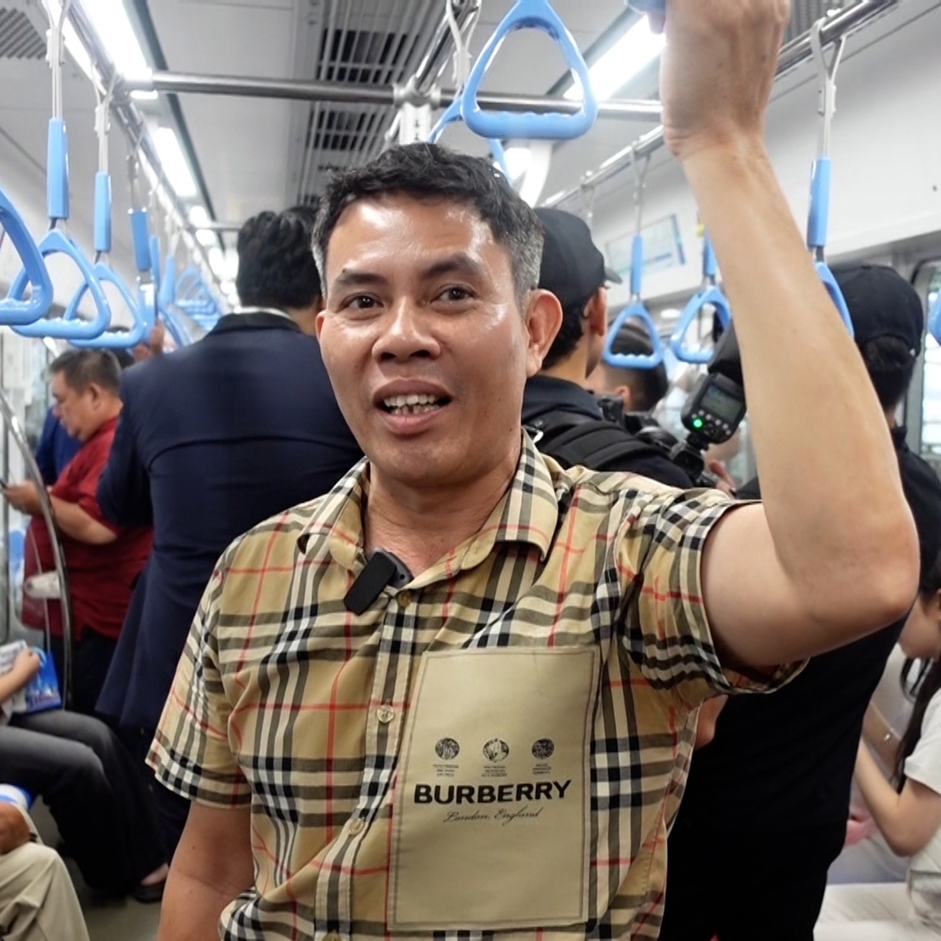 Thị thành ký: Metro số 1: Cuộc hẹn sau 17 năm