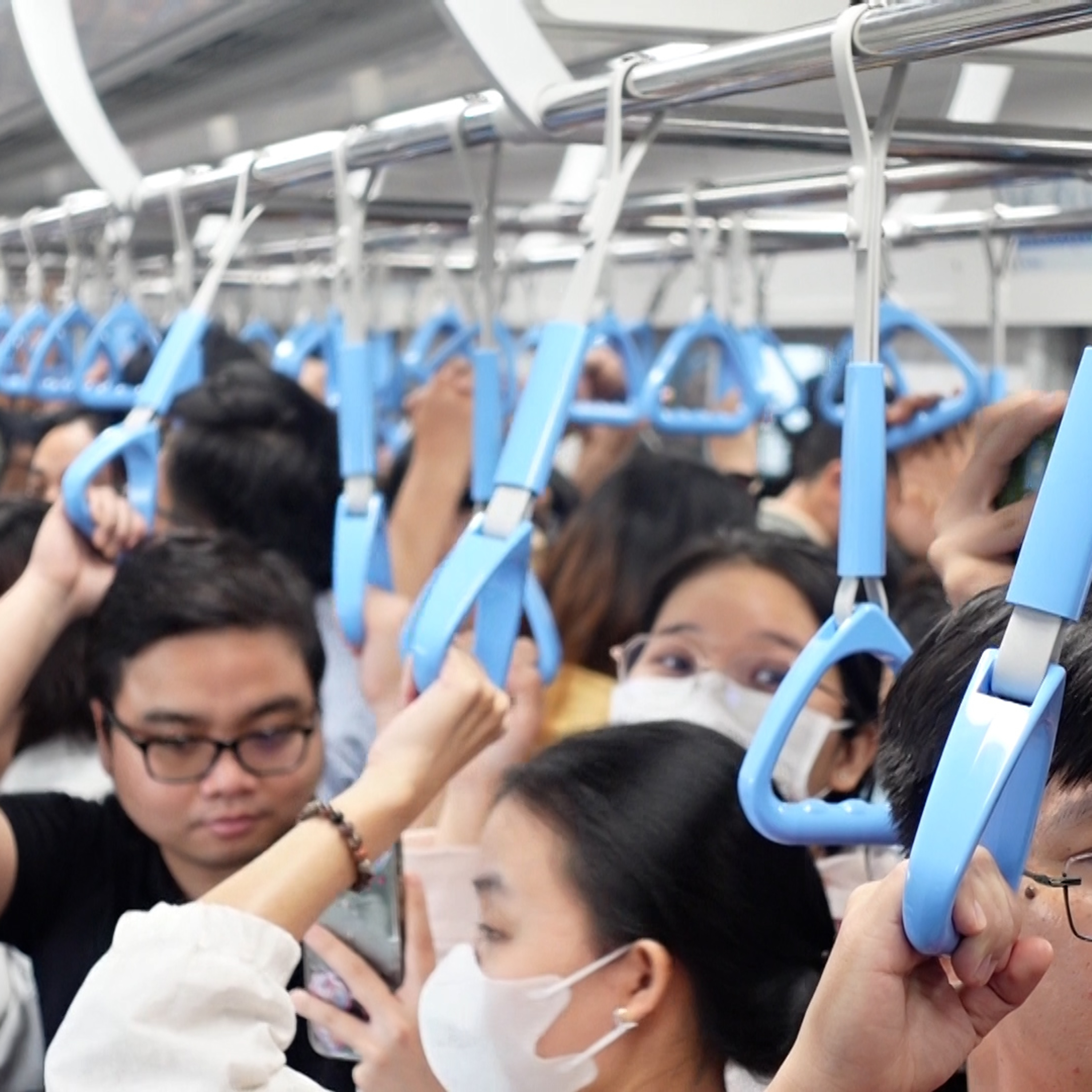 Thị thành ký: Những cư dân đầu tiên của TP.HCM “chia tay” xe máy, lựa chọn metro episode artwork