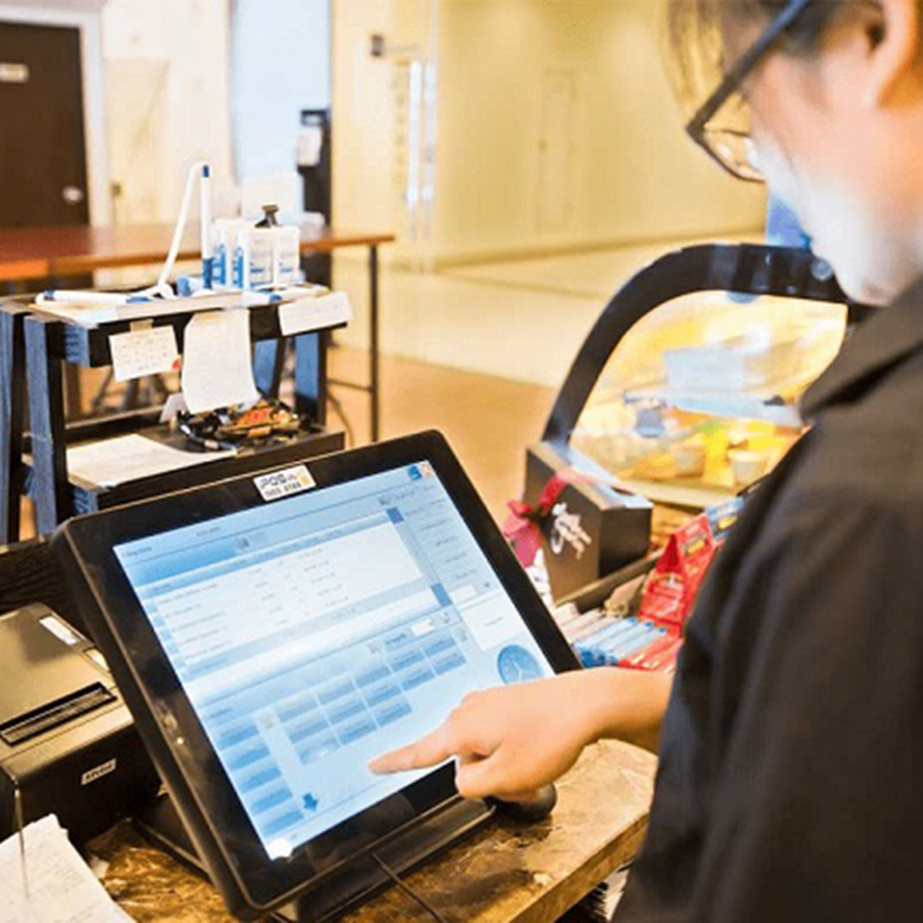 Thị thành ký: Ngại thuế, làn sóng từ chối nhận chuyển khoản từ cửa hàng, hộ kinh doanh lan rộng episode artwork