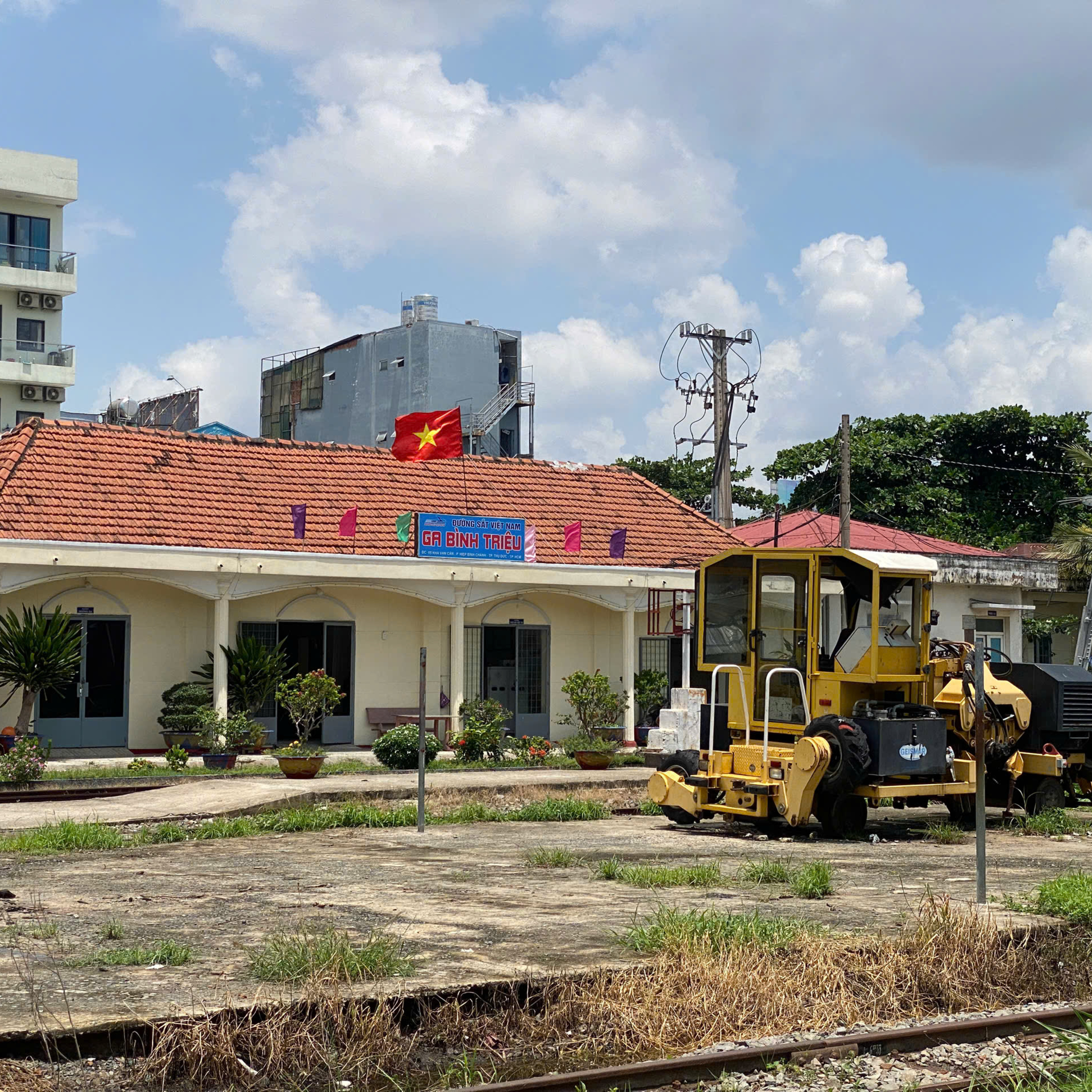 Thị thành ký: Người dân đi không được ở không xong với dự án ga Bình triệu “treo” hơn 20 năm episode artwork