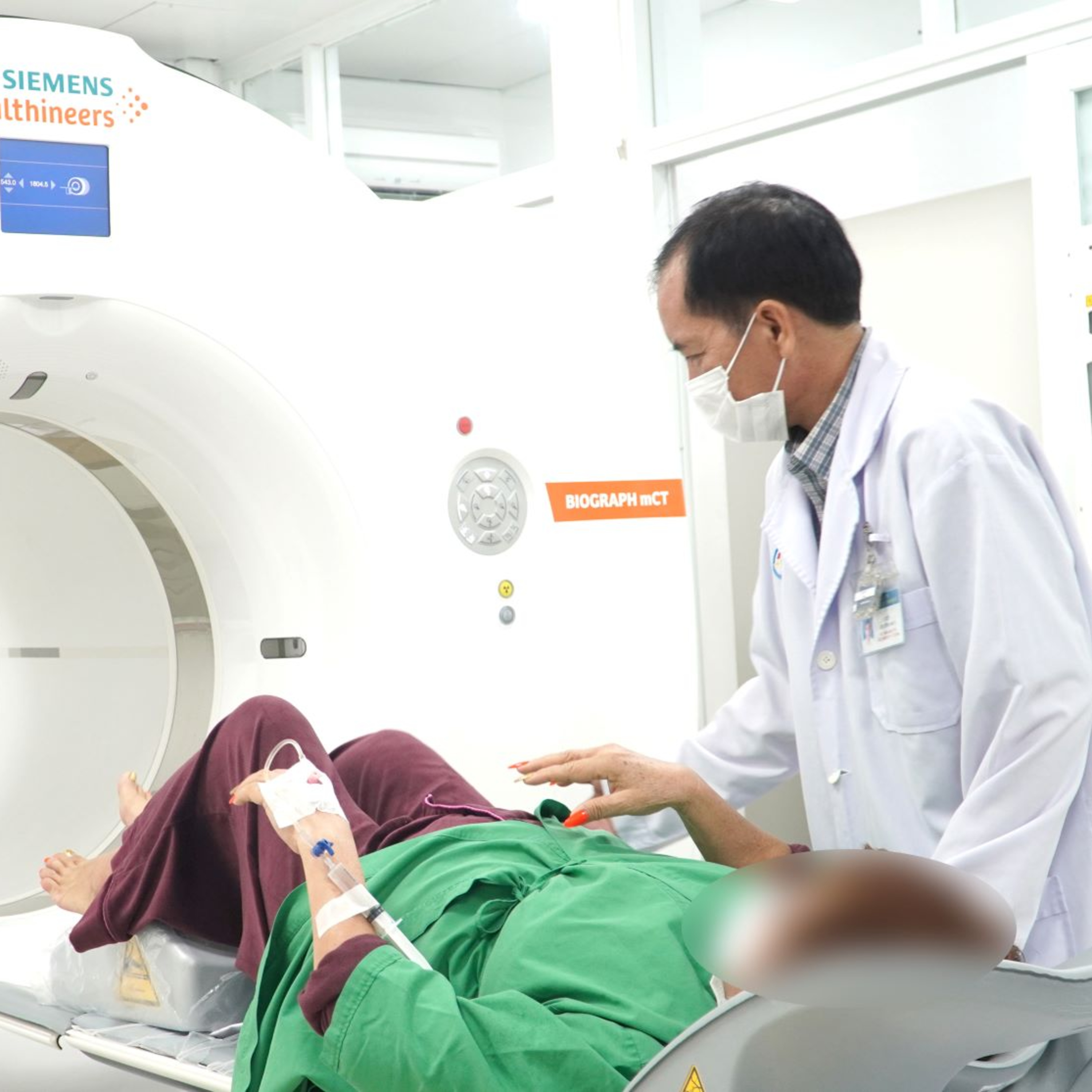 Thị thành ký: Bệnh nhân ung thư sẽ ra sao khi máy sản xuất thuốc PET/CT duy nhất ở miền Nam ngừng hoạt động 6 tháng? episode artwork