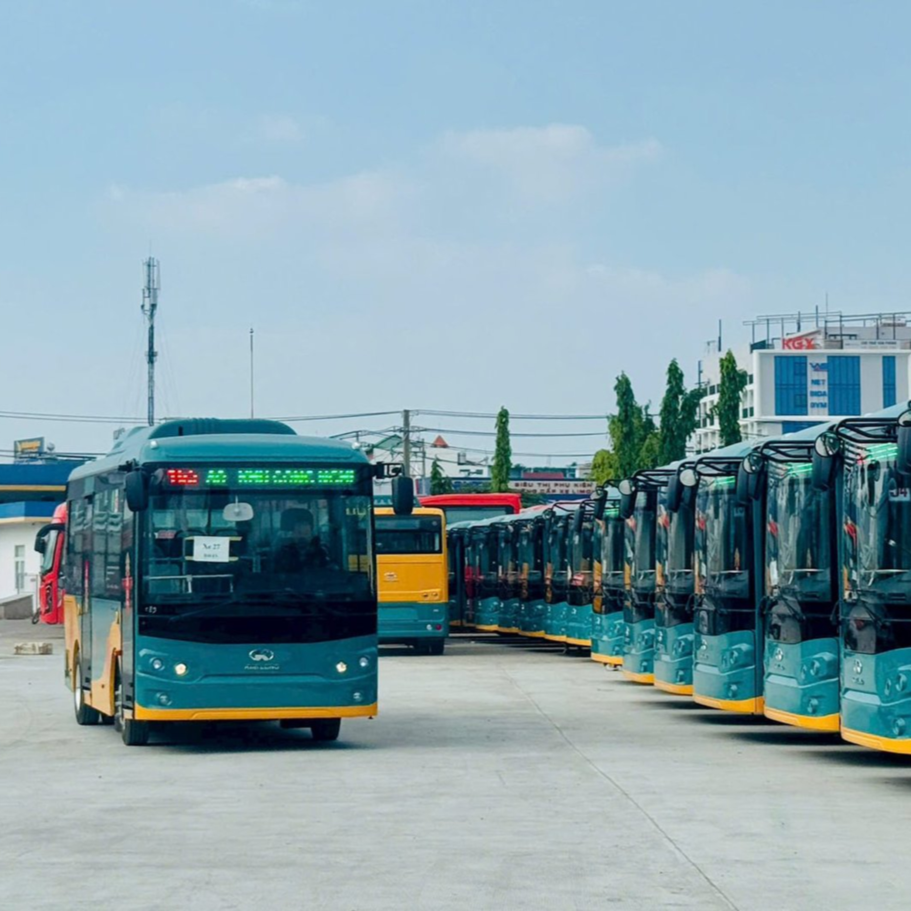 Đối thoại: TP.HCM triển khai 37 tuyến buýt mới bằng đấu thầu episode artwork