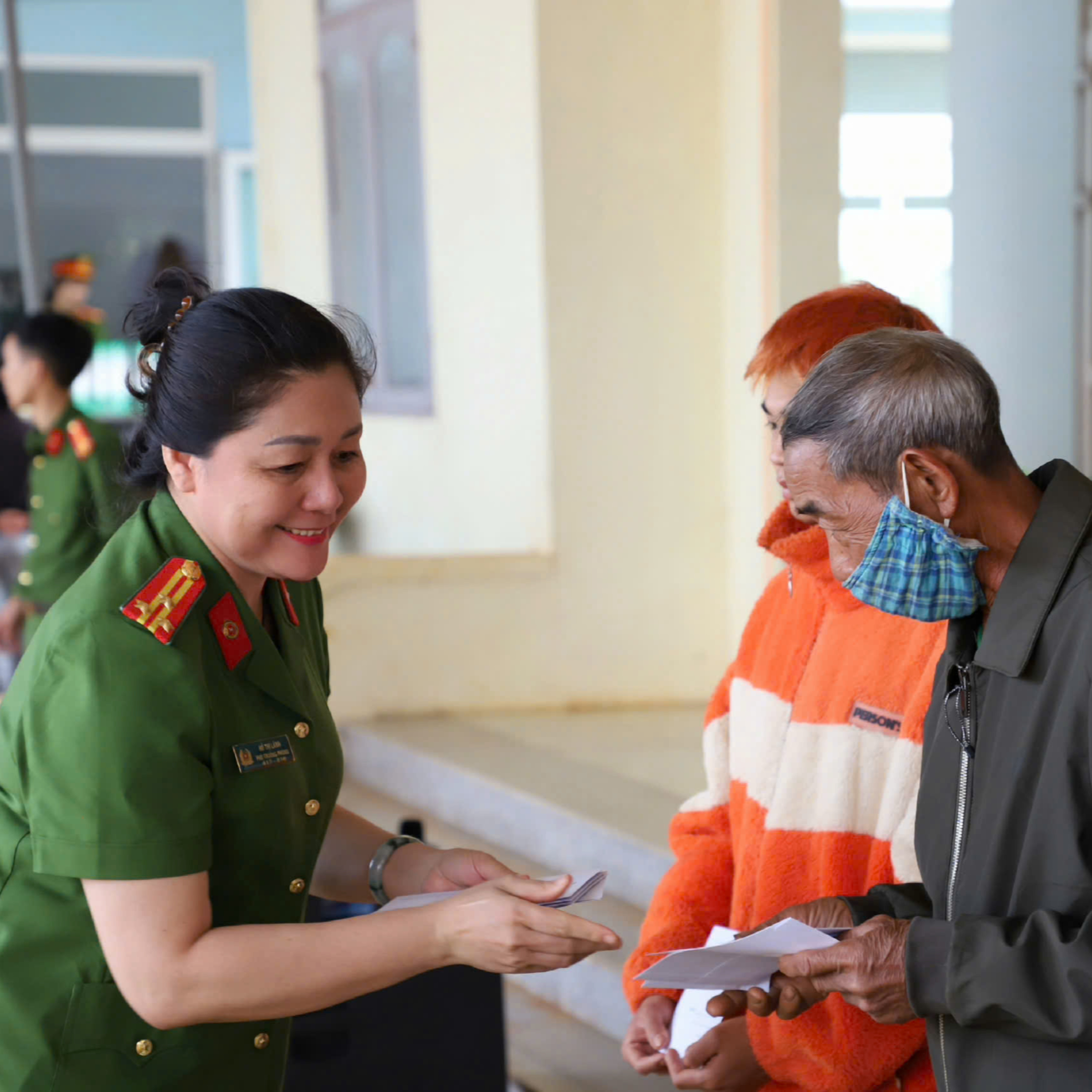Thị thành ký: TP.HCM nhiều nhân khẩu đặc biệt được cấp thẻ CCCD từ hành trình 1878 episode artwork