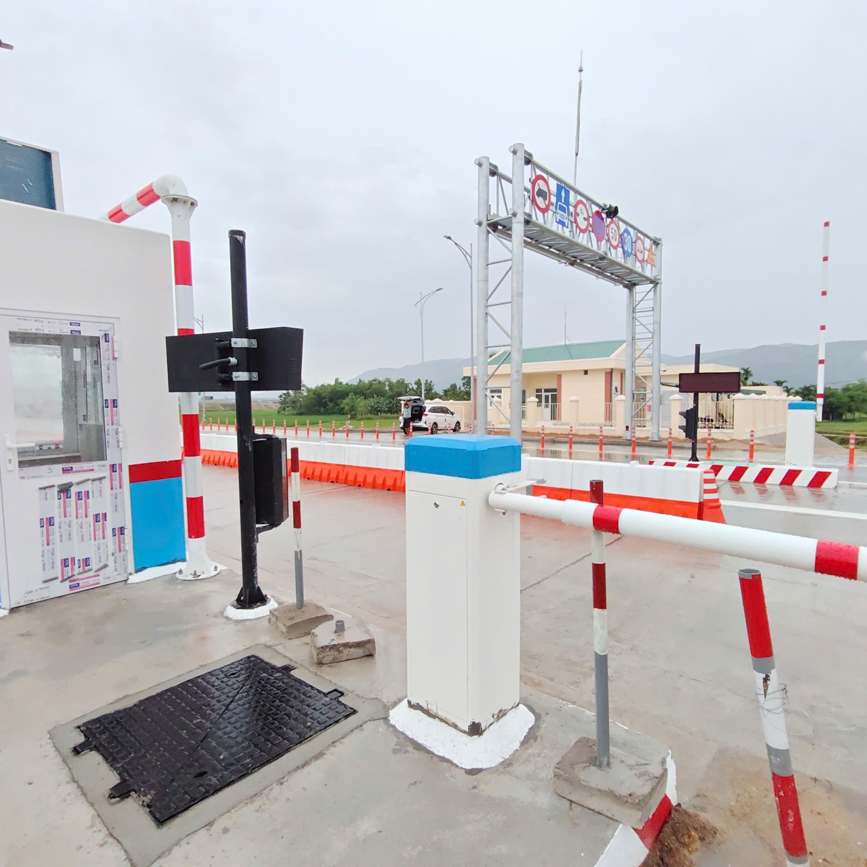 Đối thoại: Sắp thu phí liên thông 5 đoạn cao tốc Bắc - Nam: Vận hành hệ thống "thu phí kín" quy mô lớn