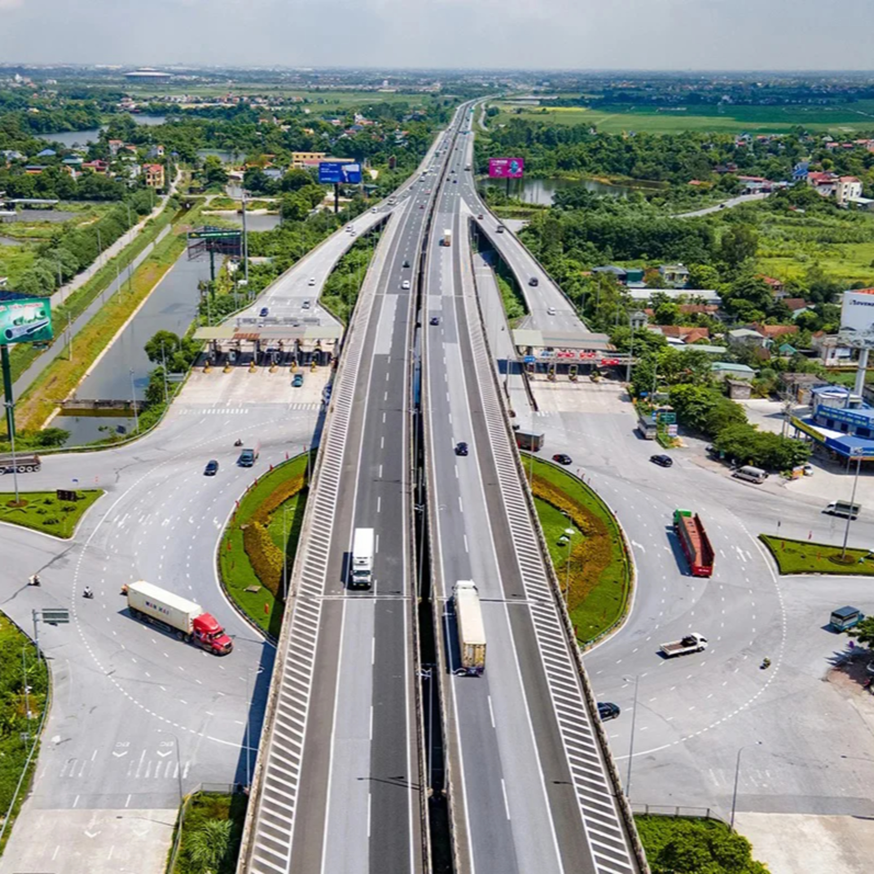 Vì sao cần tổ chức làn vượt trên cao tốc?