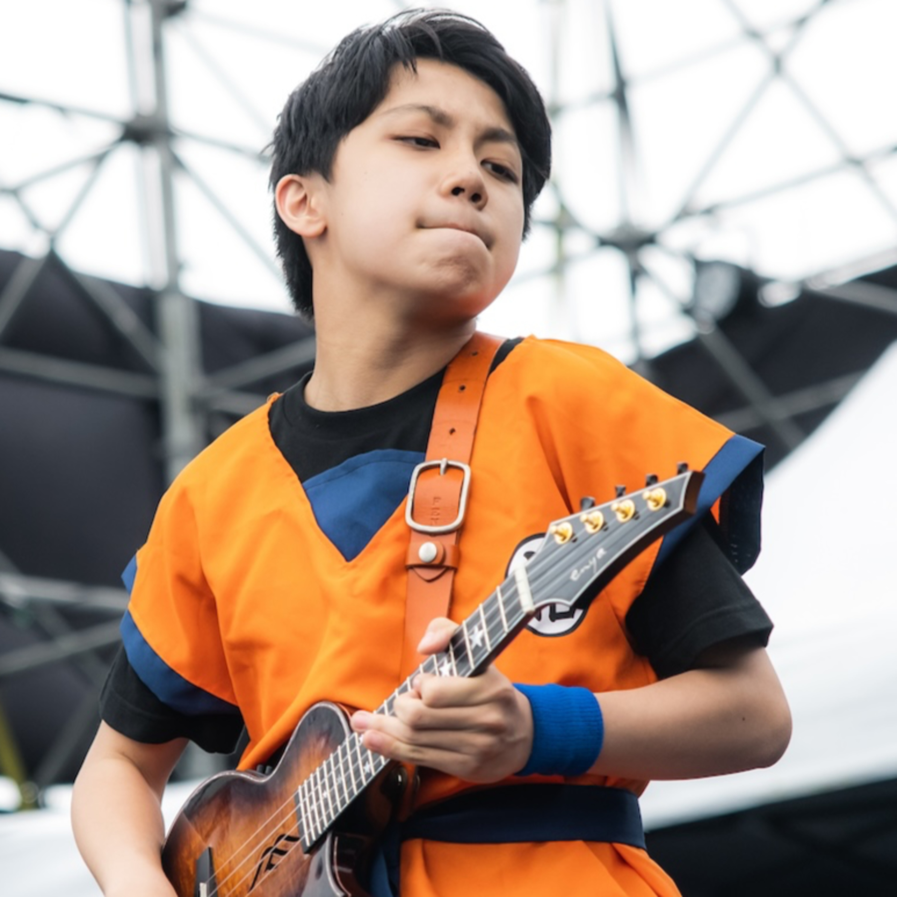Ukulele Virtuoso Feng E Prepares for First U.S. Tour