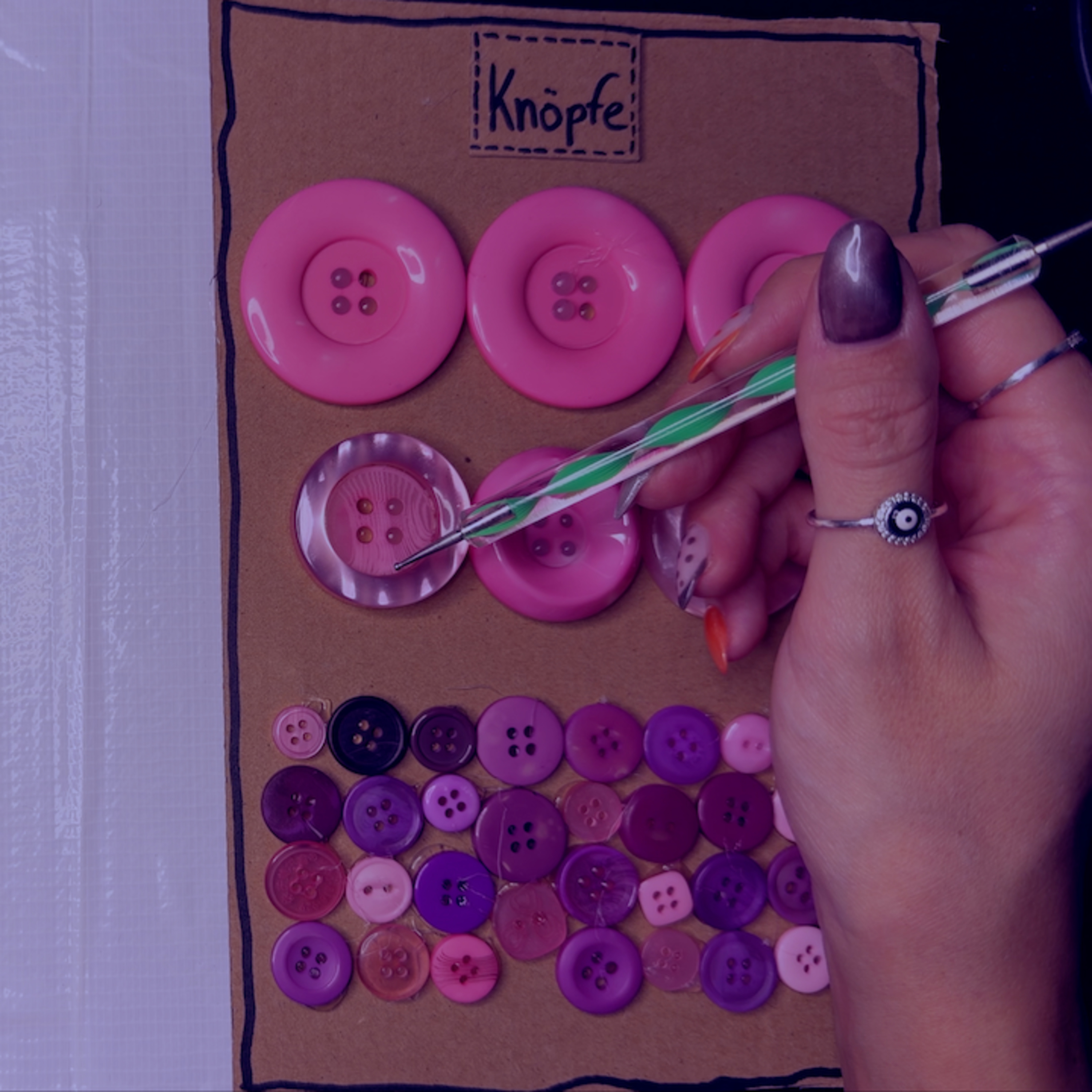 ASMR Neues Fidget Book + Trigger Words