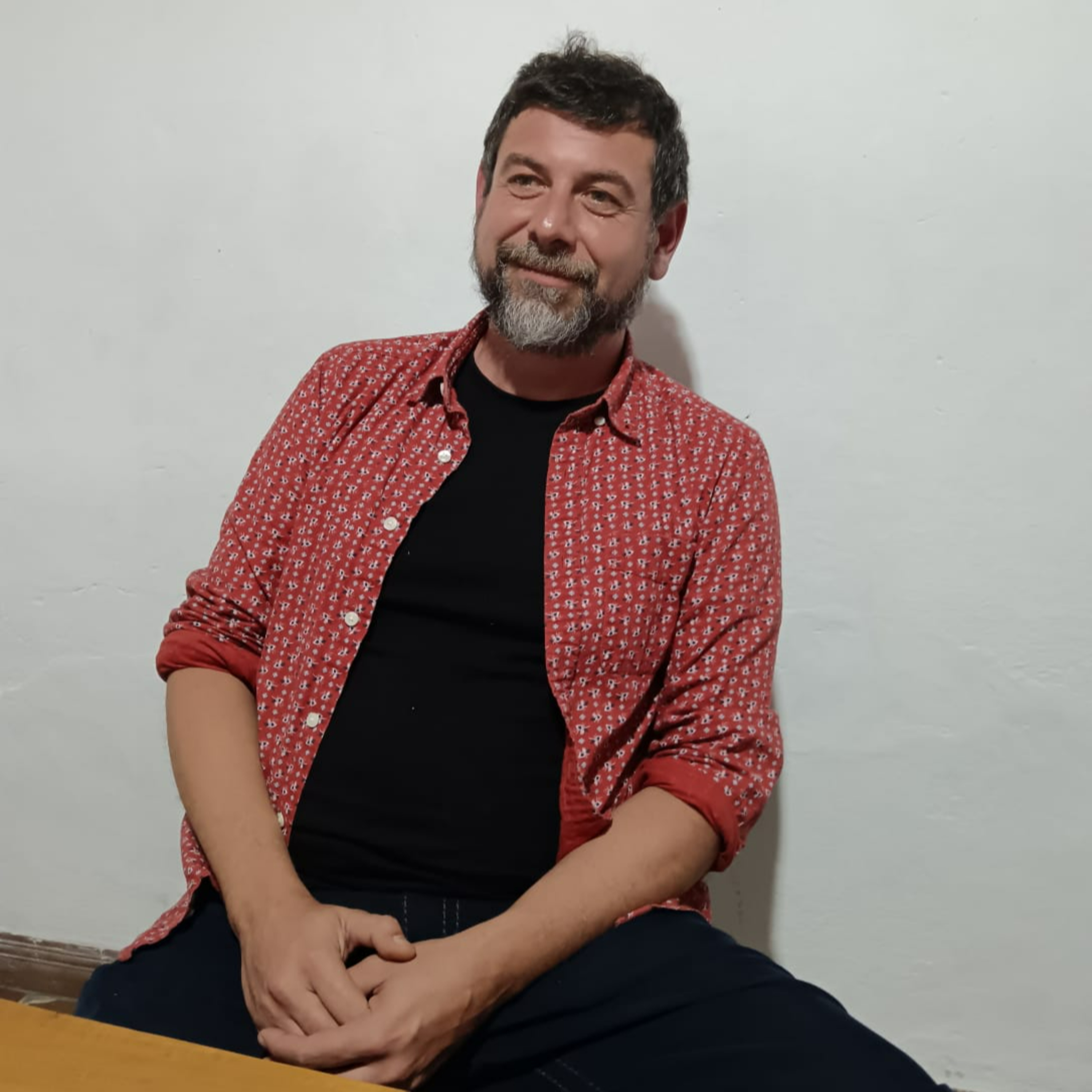 Chofo Espinosa, un nómada que se siente vivo con el riesgo  episode artwork