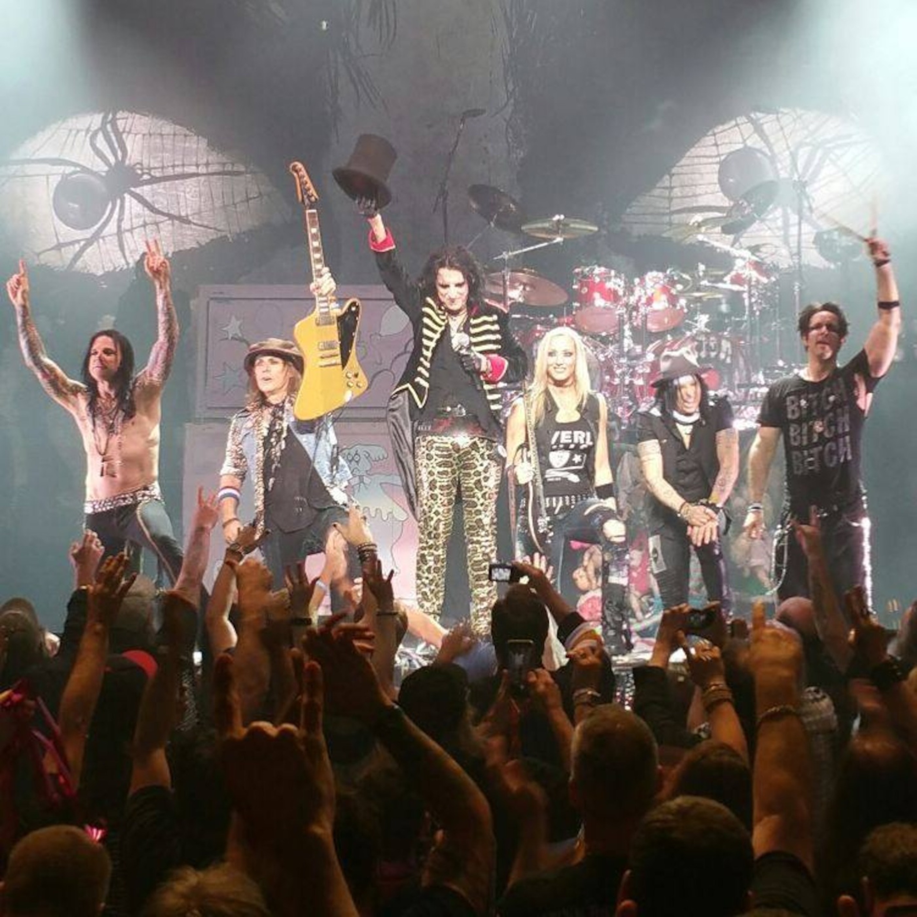 Bragg Out Loud: Alice Cooper Concert Review