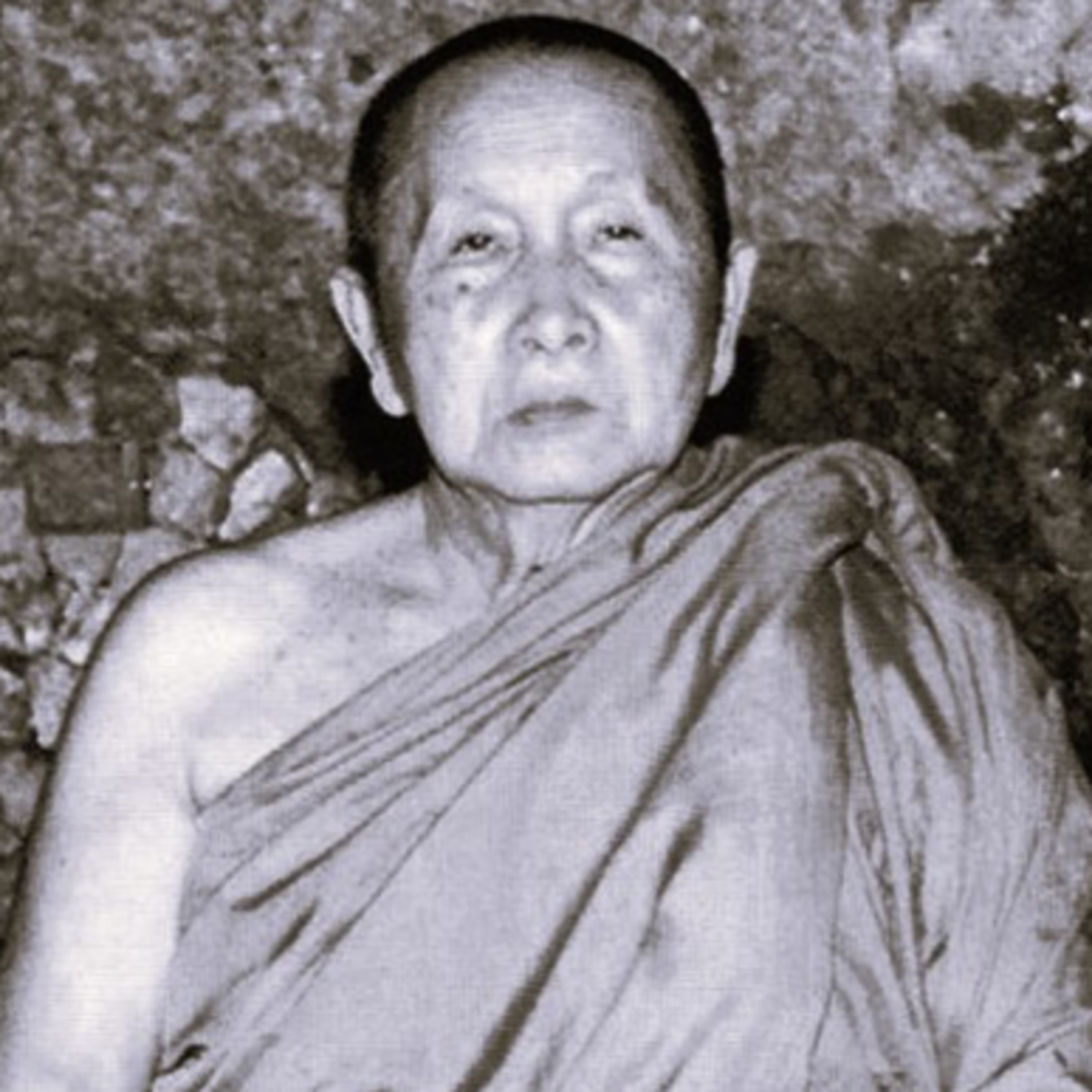 นิวรณ์ - พระธรรมเทศนาโดย หลวงปู่สิม พุทธจาโร (00.28.53)