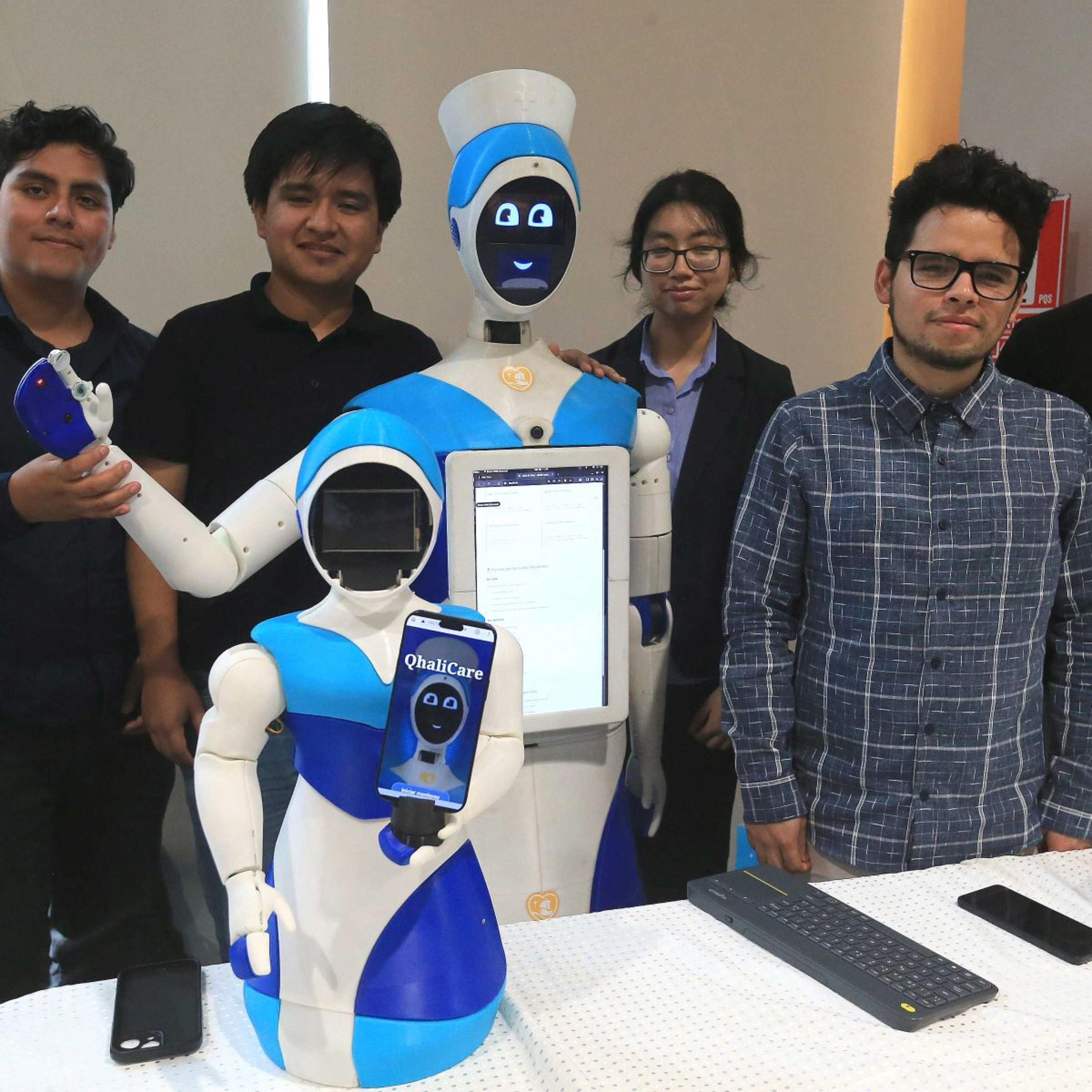 Robot peruano con inteligencia artificial mejora la atención médica a distancia episode artwork