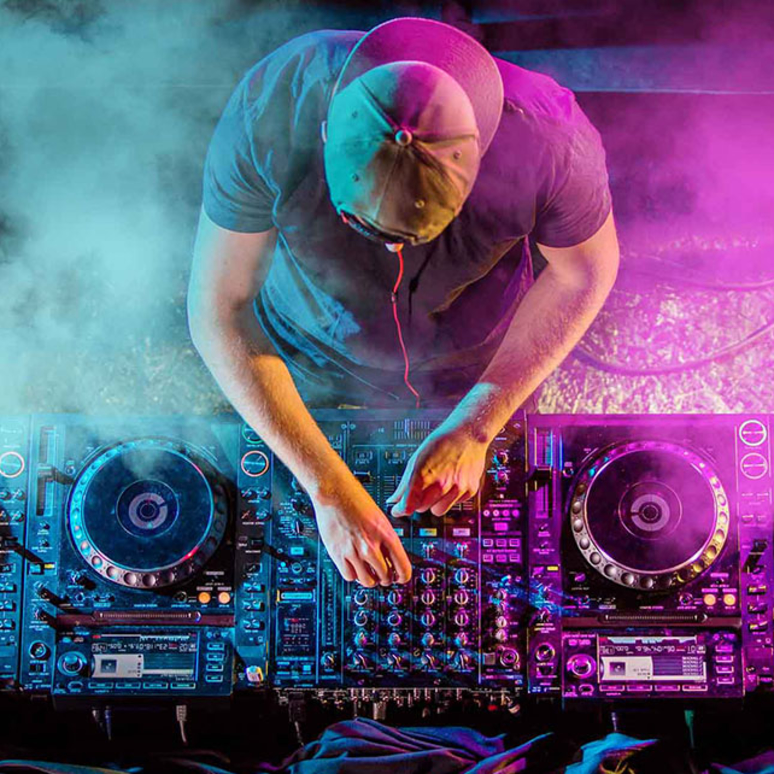 Ի՞նչ է, ո՞վ է․ DJ episode artwork