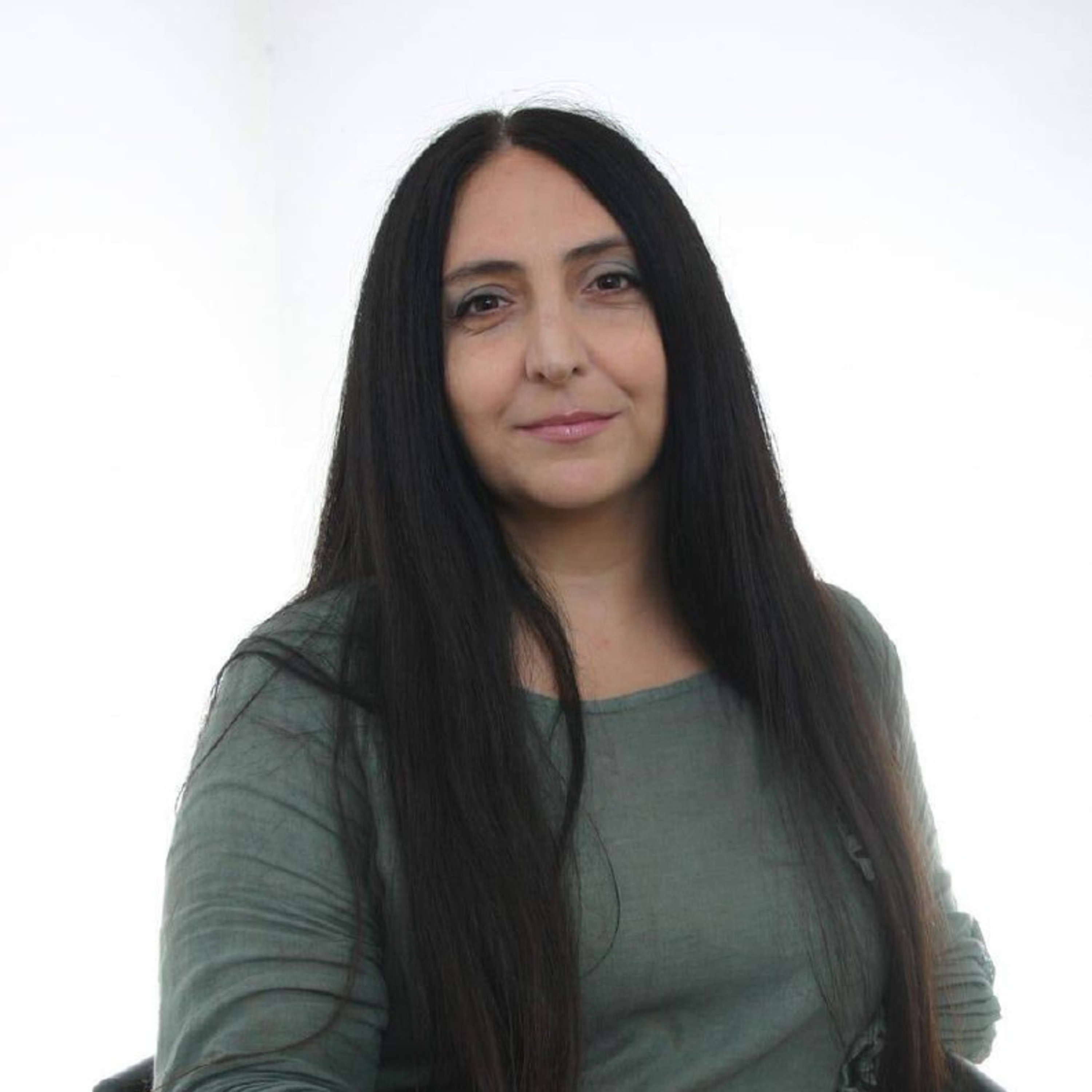 Գրքի փառատոն | «Ավելի դժվար է լինել ժյուրի, քան մասնակից». Արփի Ոսկանյան episode artwork