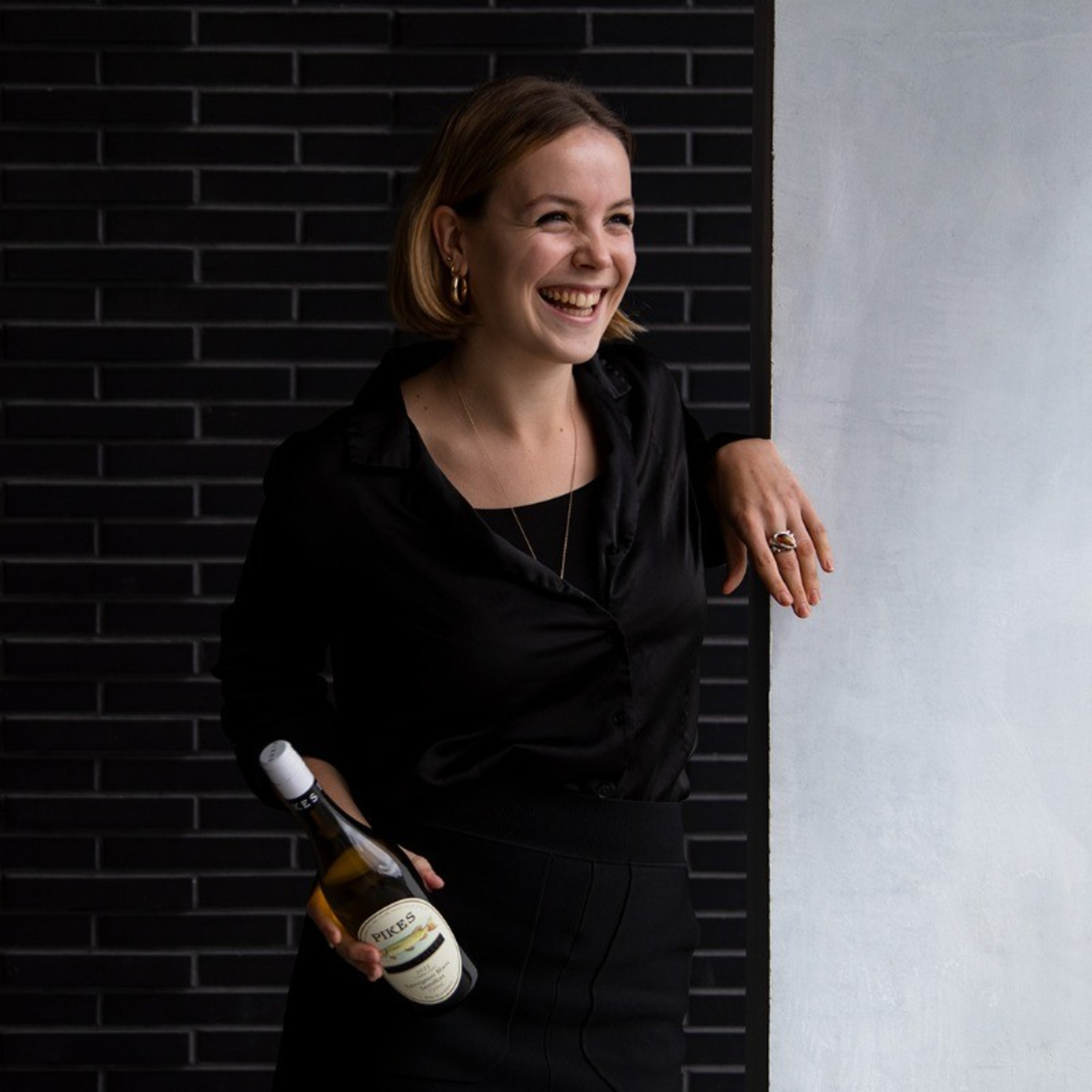 Tully Mauritzen - Wine Buyer, Vinomofo episode artwork