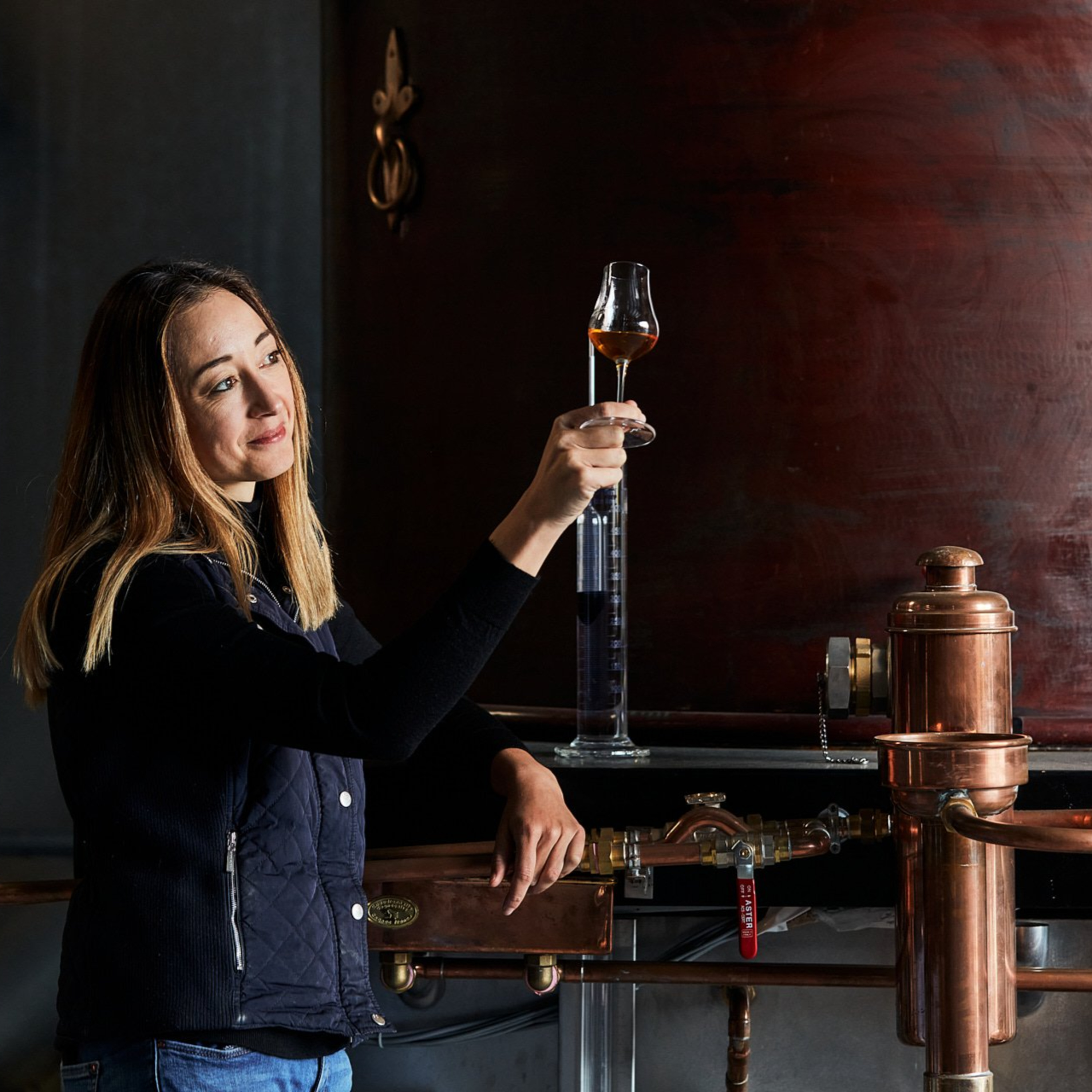 Holly Klintworth - Bass & Flinders Distillery (Morn Pen) episode artwork