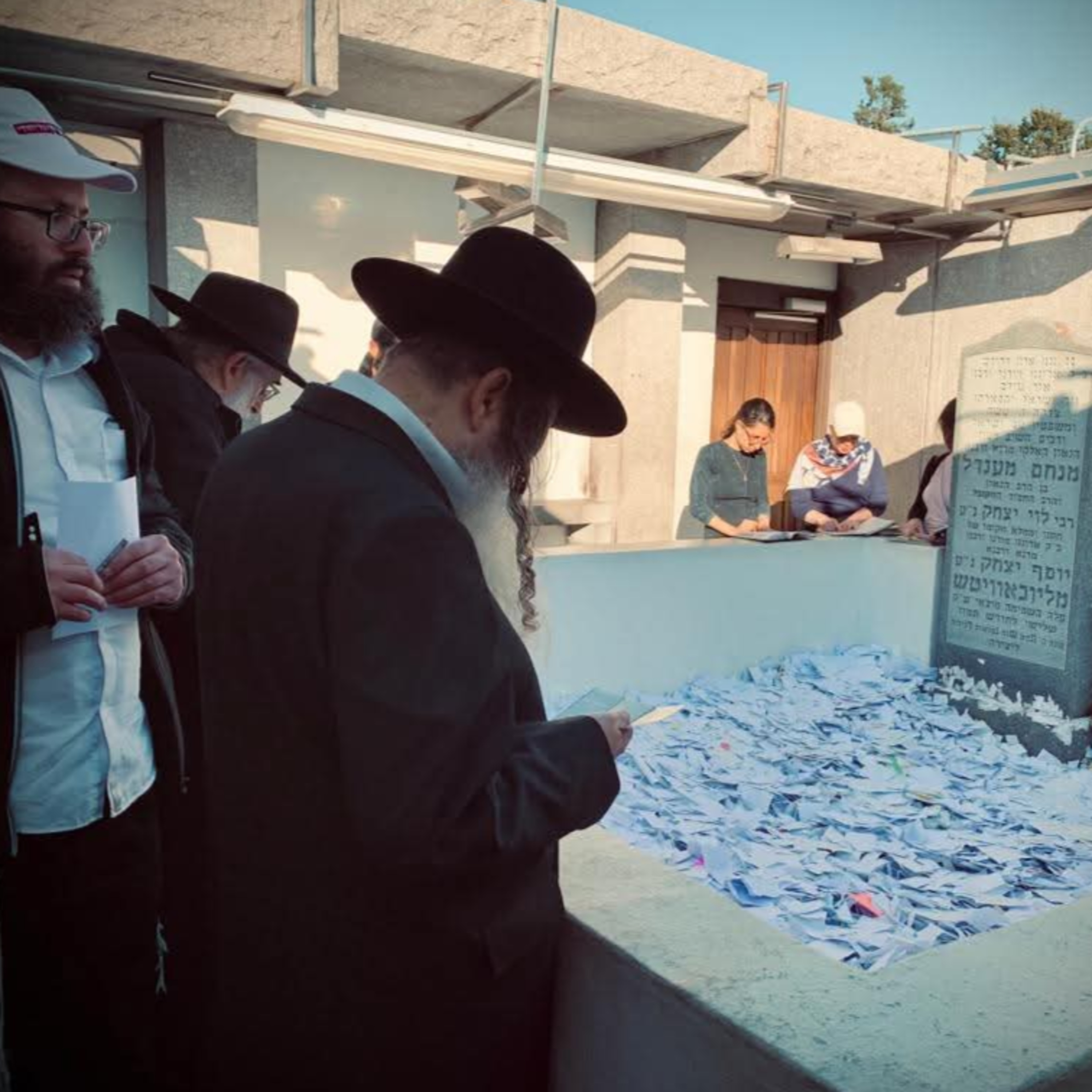 Gimmel Tamuz Chabad - The Hidden Love is Joined to Reality & Action - Learning Weekly Tanya Perek 44 episode artwork