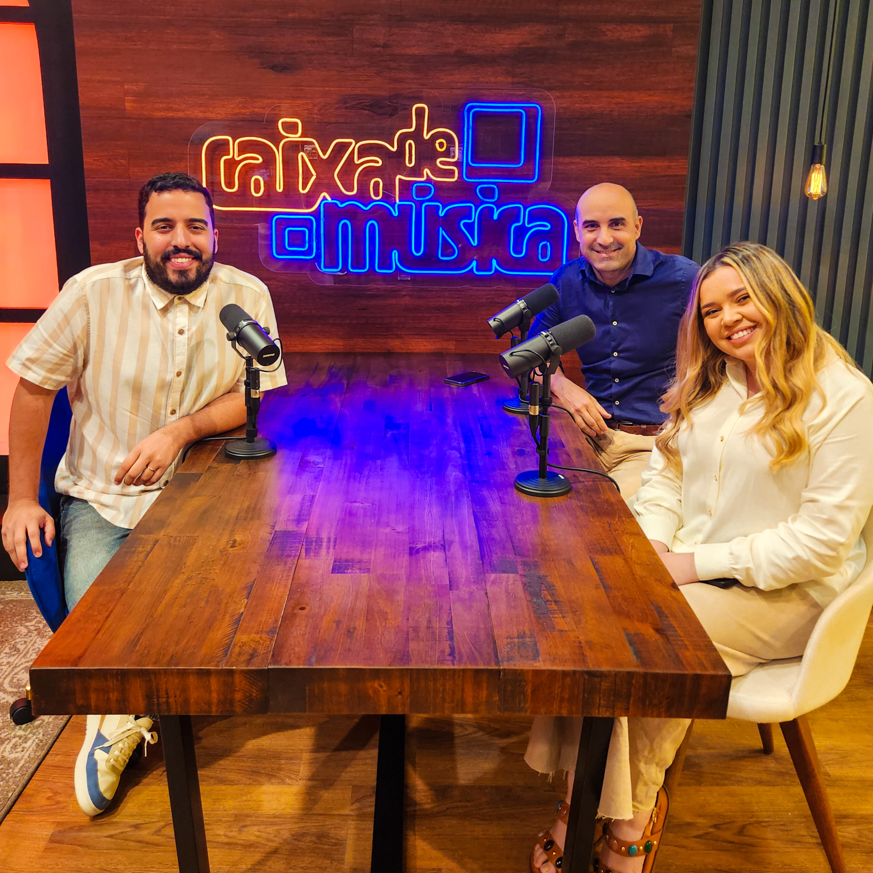 Tiago Coelho e Jéssica Dantas falam sobre o "Pôr do sol da Virada" episode artwork