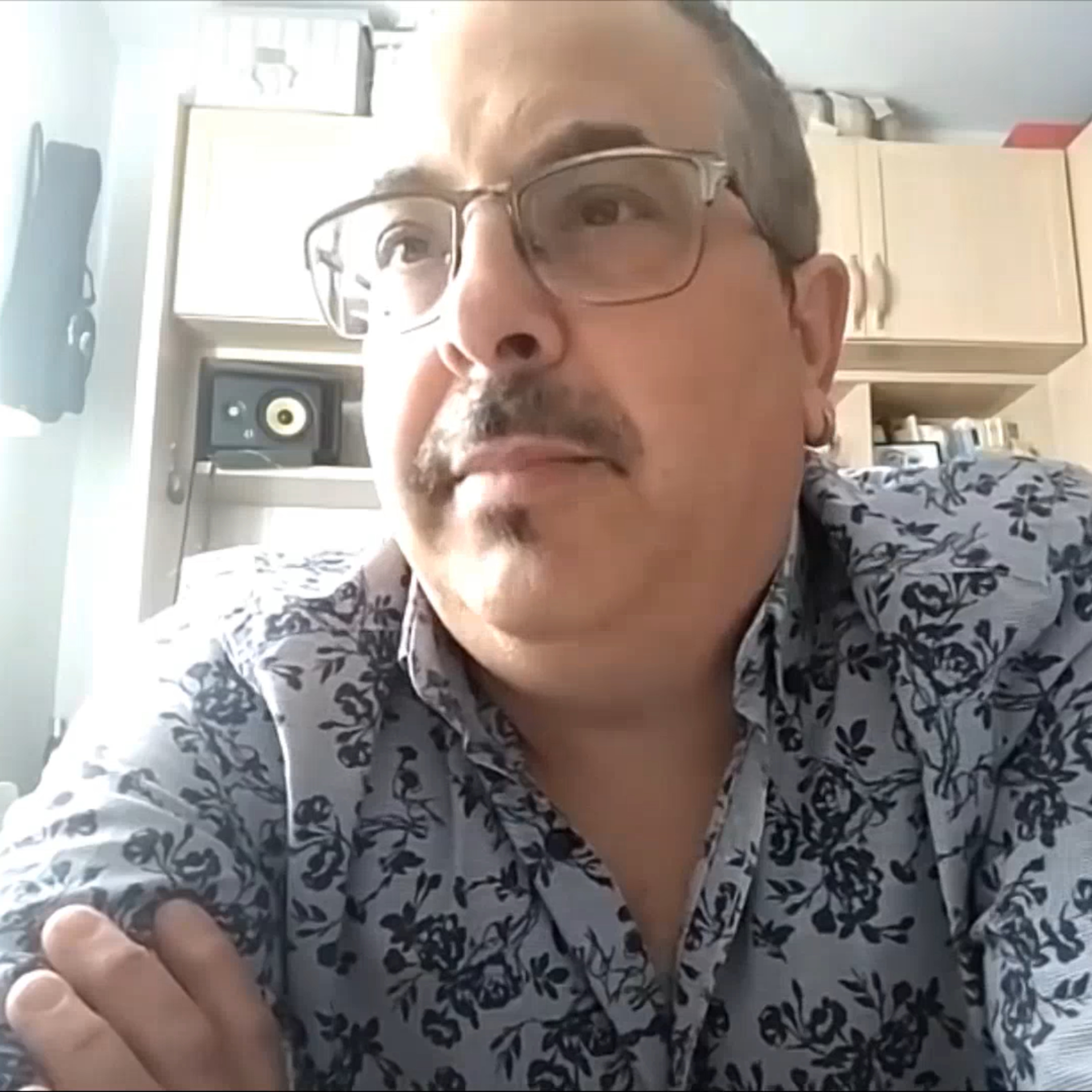 Entrevista con el pianista Paul Viguer en "Letras y corcheas" episode artwork