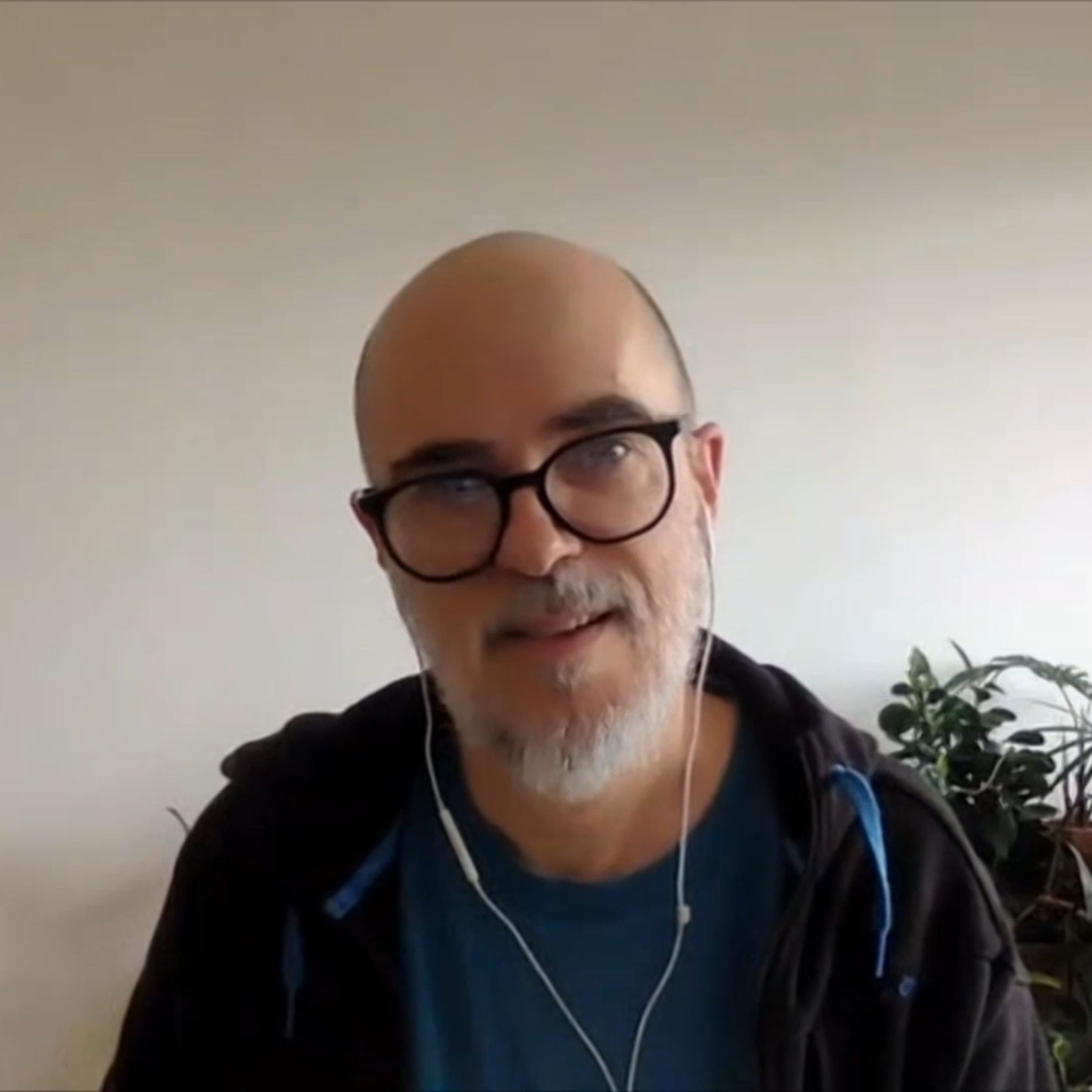 Entrevista con el escritor Santiago Loza episode artwork