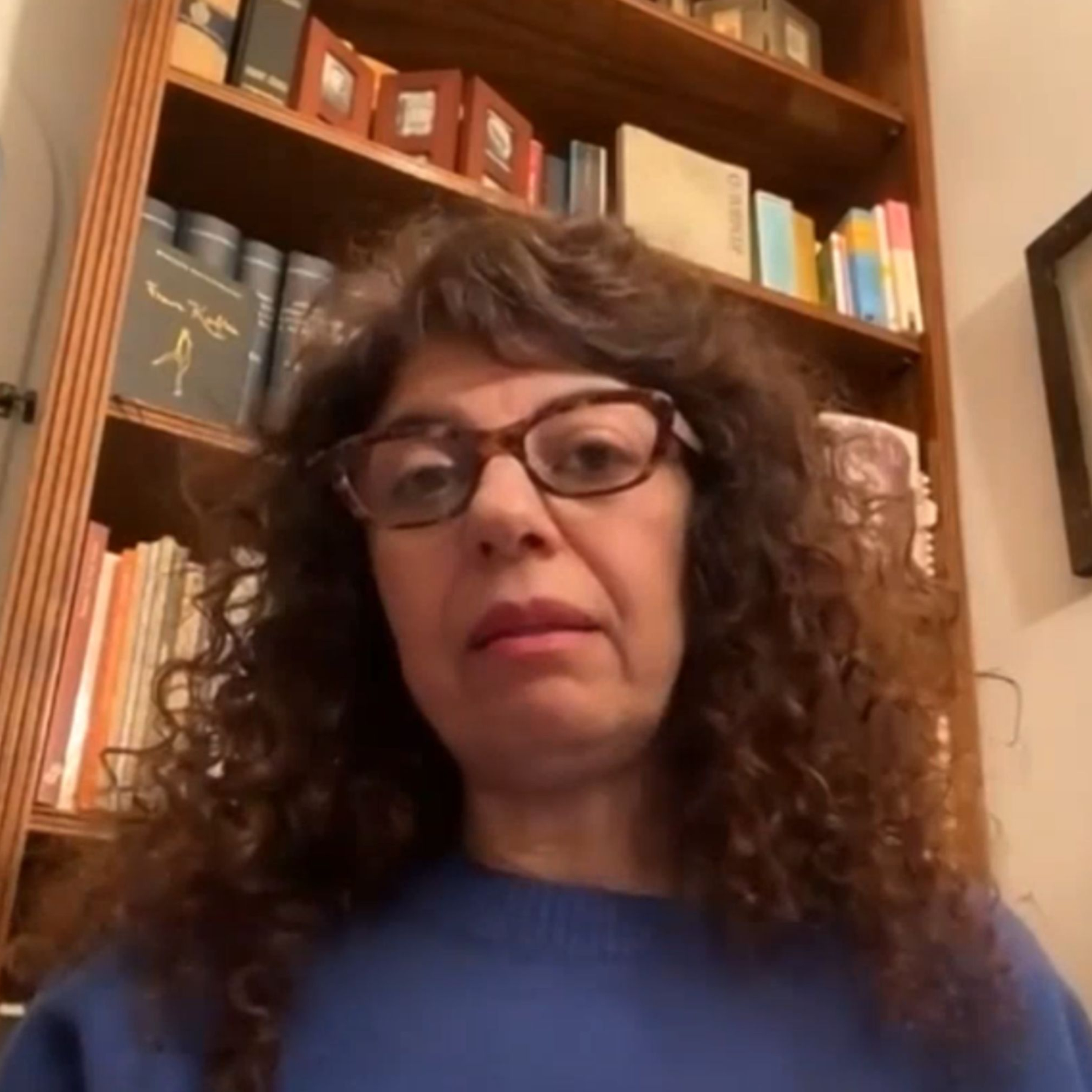 Entrevista con la escritora Ana Arzoumanian episode artwork