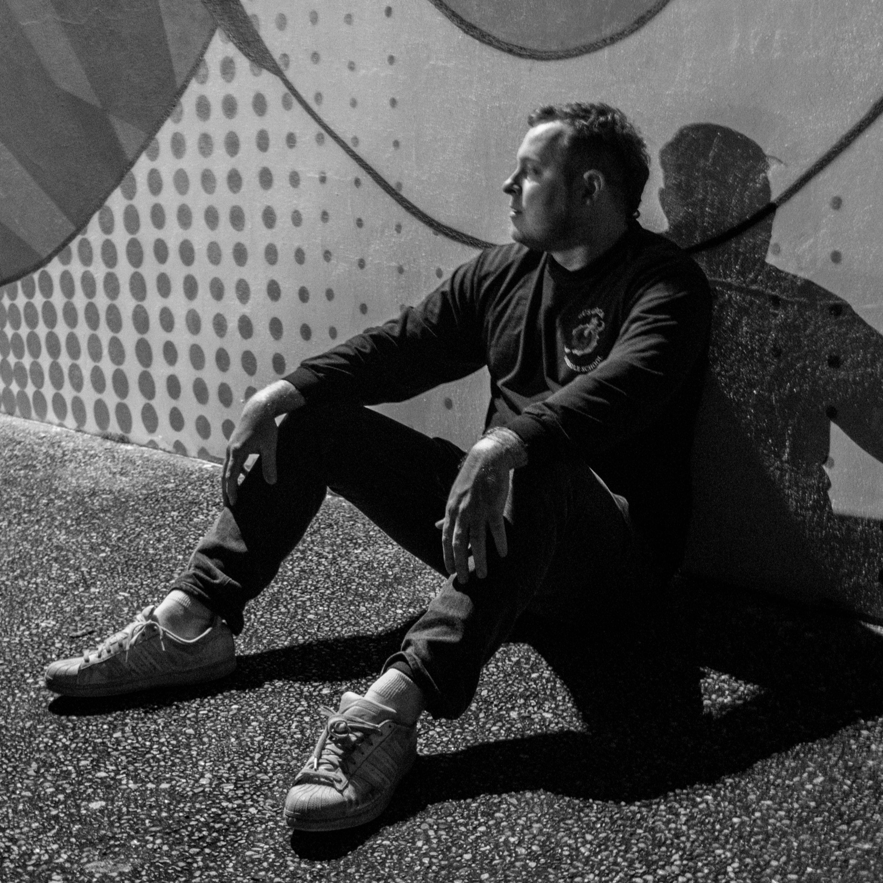 Shellshocked Radio Recommendations - Croom - Onyx Eyes (ft. Allanah Maarteen) - Post Punk Film Score #croom #onyx #eyes #onyxeyes #allanah #maarteen #postpunk #dreamy #electonicamusic #932