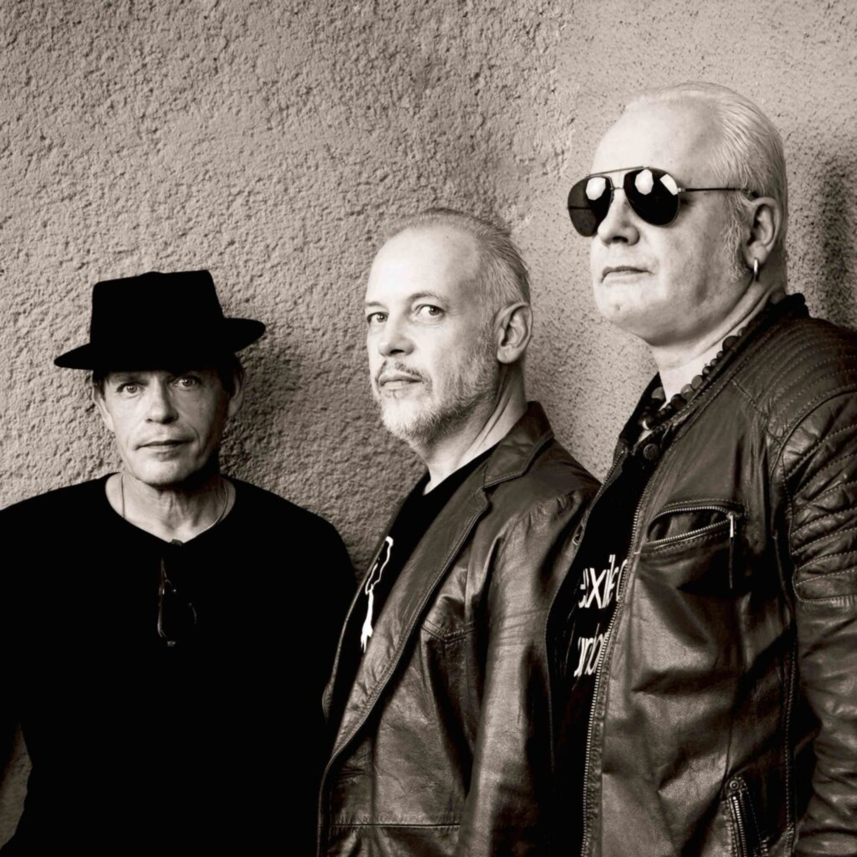 Shellshocked Radio Recommendations - Any Miracle - Sweet Fire - Gothic / Darkwave / Rock