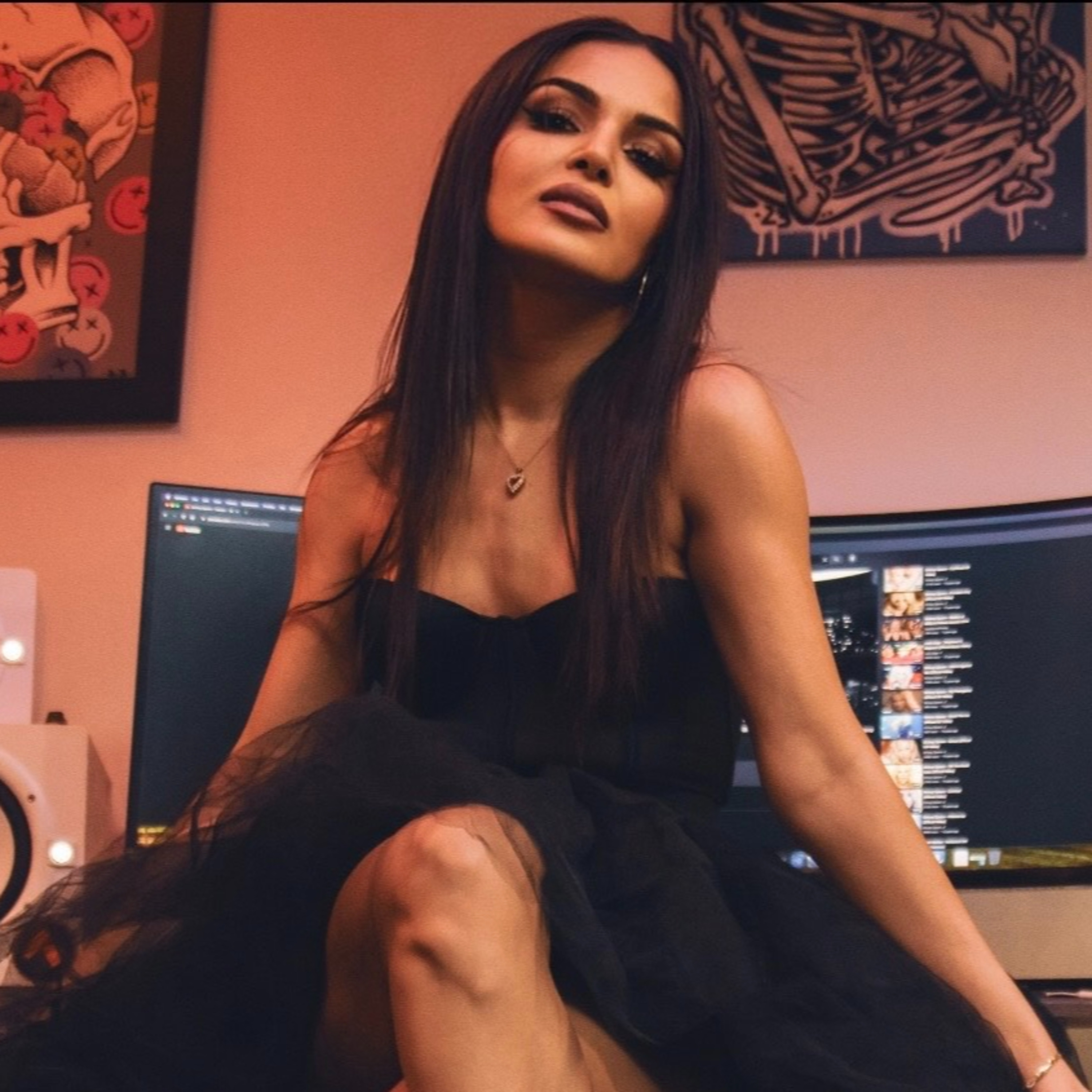 Shellshocked Radio Recommendations - Leila Addams - The Phoenix - Dark Rock undertones Music
