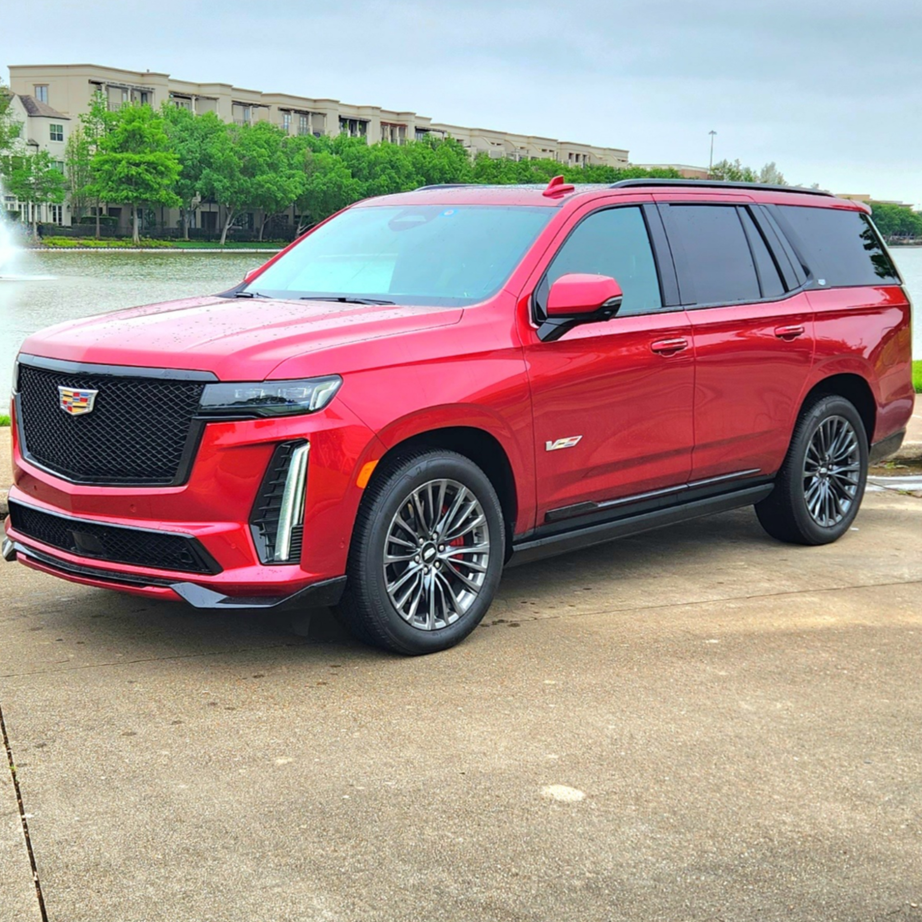 Auto Review: 2023 Cadillac Escalade V-Series 4WD episode artwork