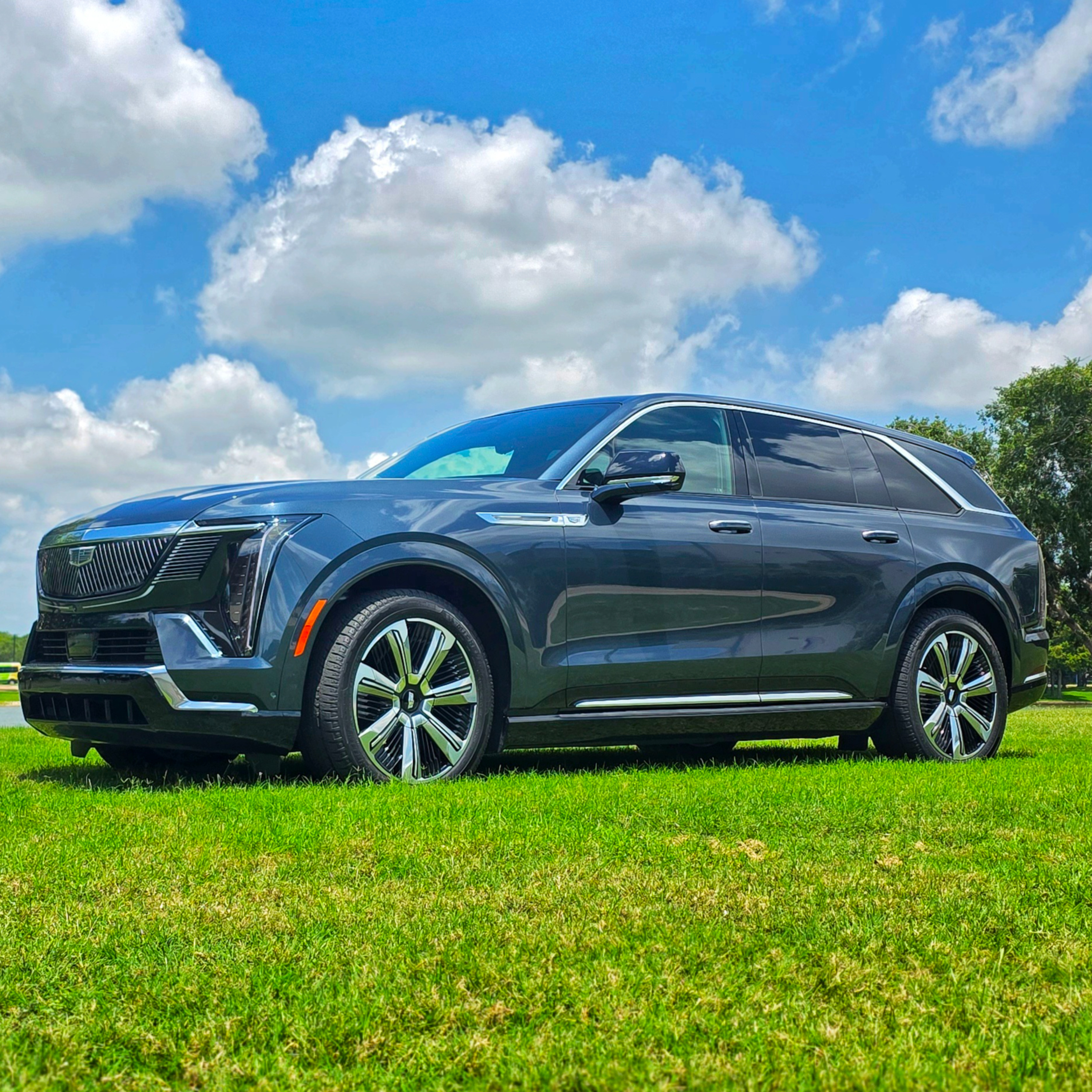 Auto Review: 2025 Cadillac Escalade IQ Luxury 2