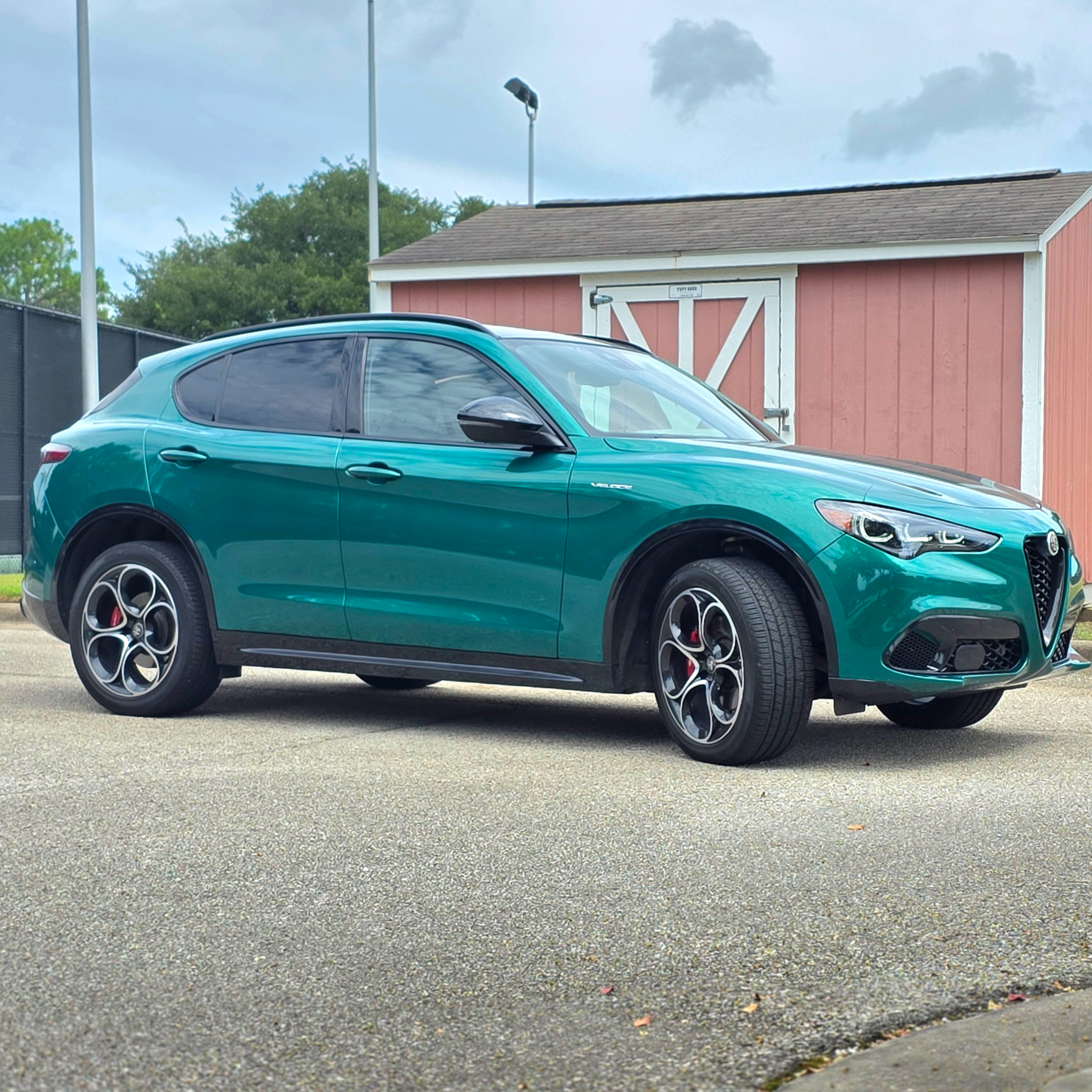 Auto Review: 2025 Alfa Romeo Stelvio Veloce episode artwork