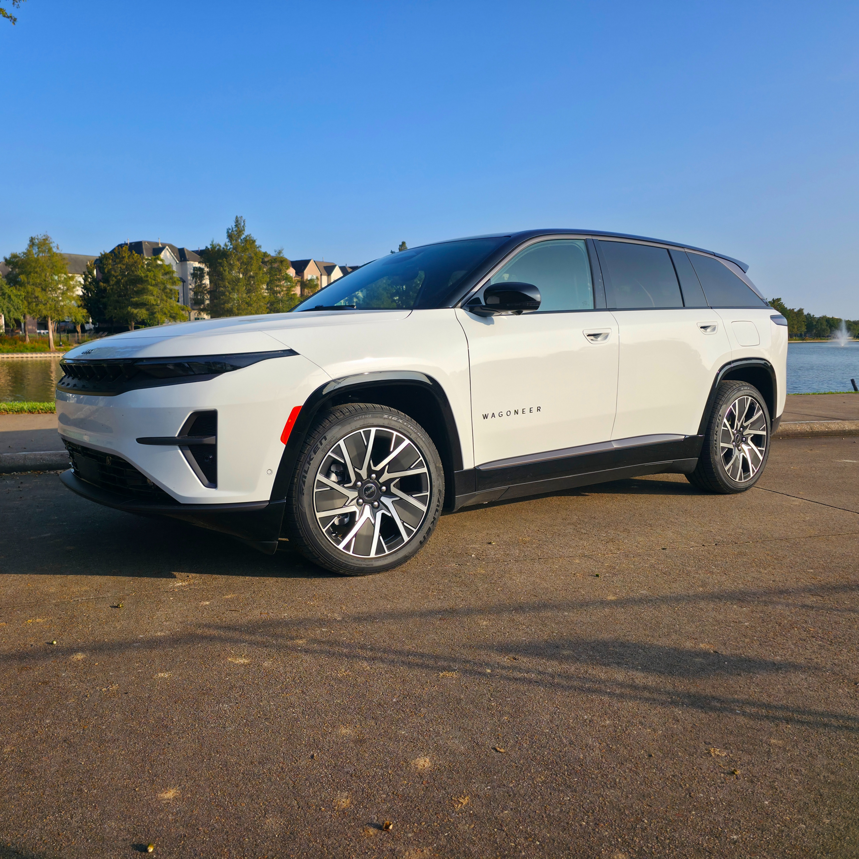 Auto Review: 2025 Jeep Wagoneer S Limited 4xE episode artwork