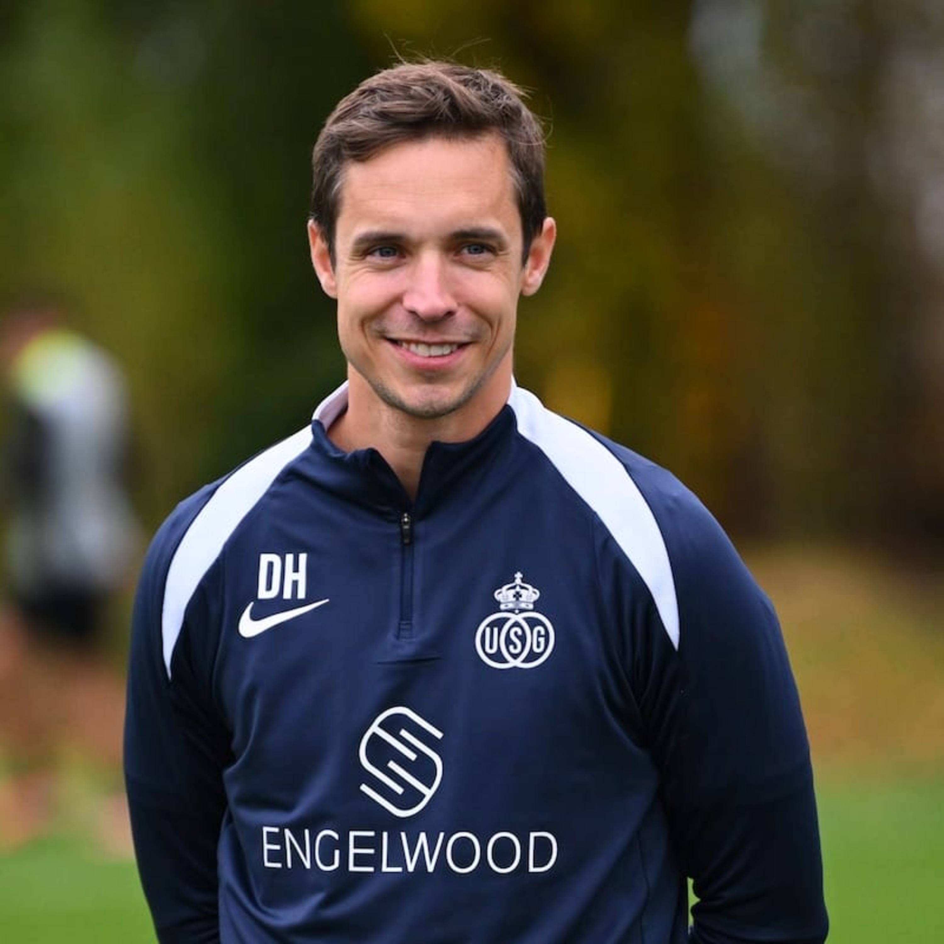 A Bolt from the Yellow and Blue