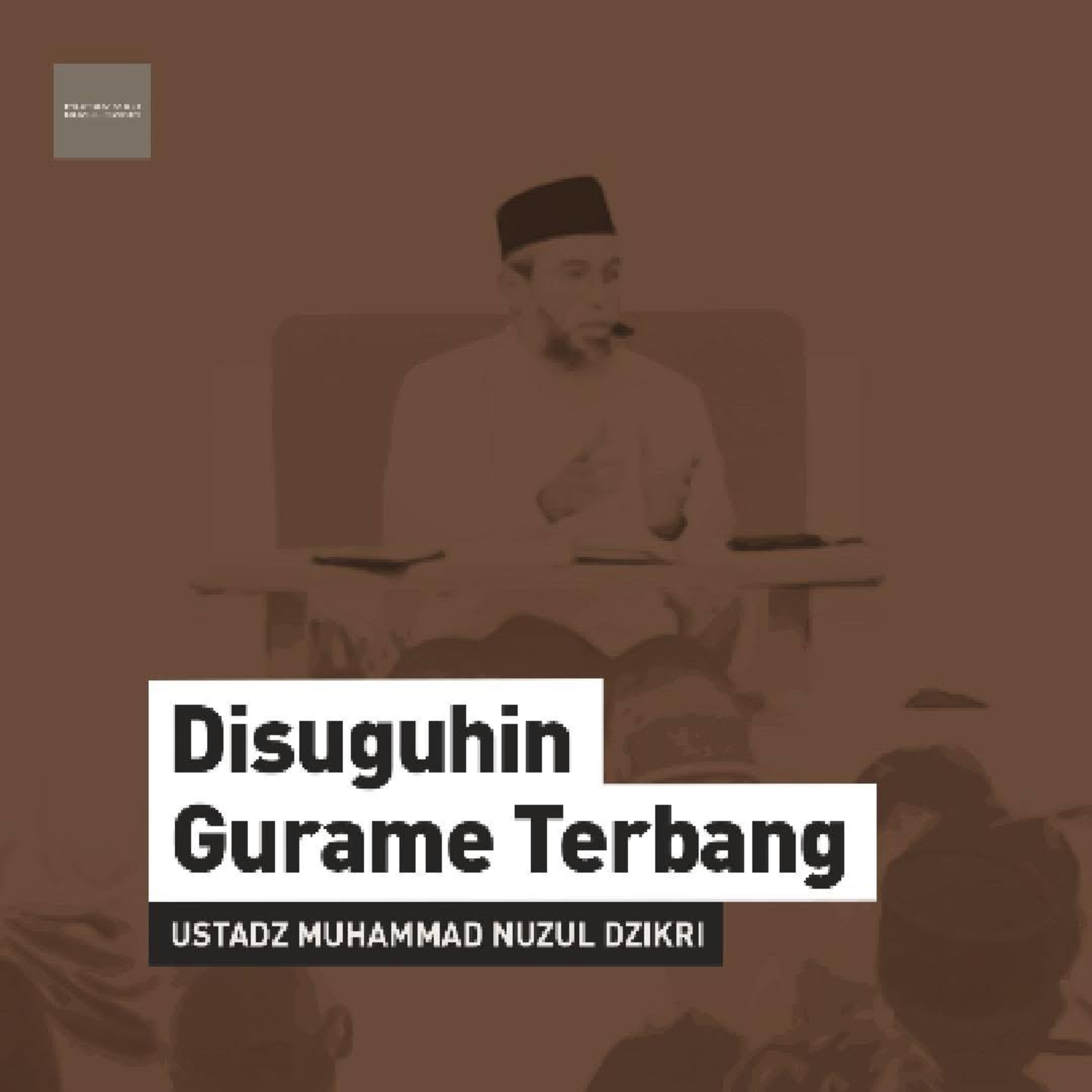 DISUGUHIN GURAME TERBANG (Served Flying Gourami)