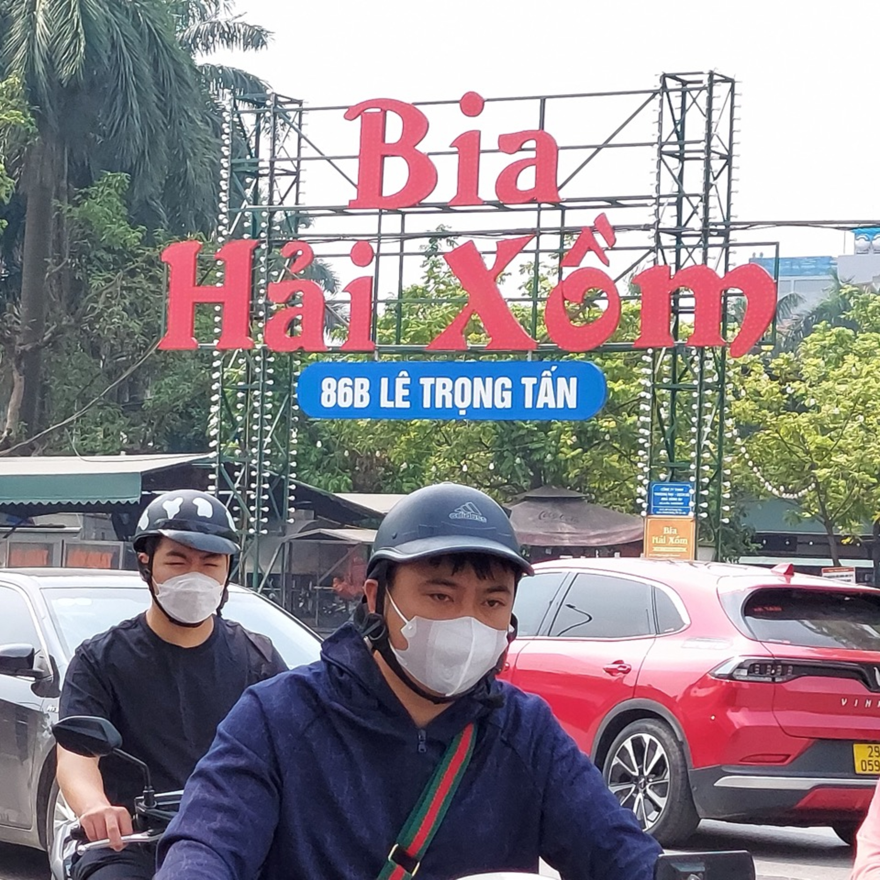 Bộ hành qua phố: Mặt người, mặt biển episode artwork